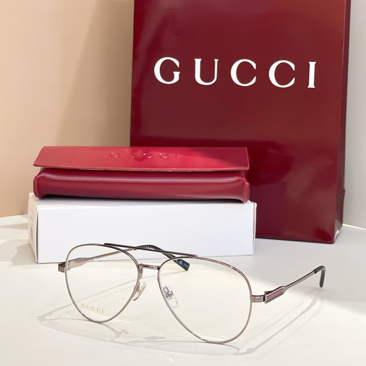 GUCC*🐝🐝🐝MODELGG1874S🐝🐝🐝SIZE57口14-145🐝🐝🐝光学镜，太阳镜