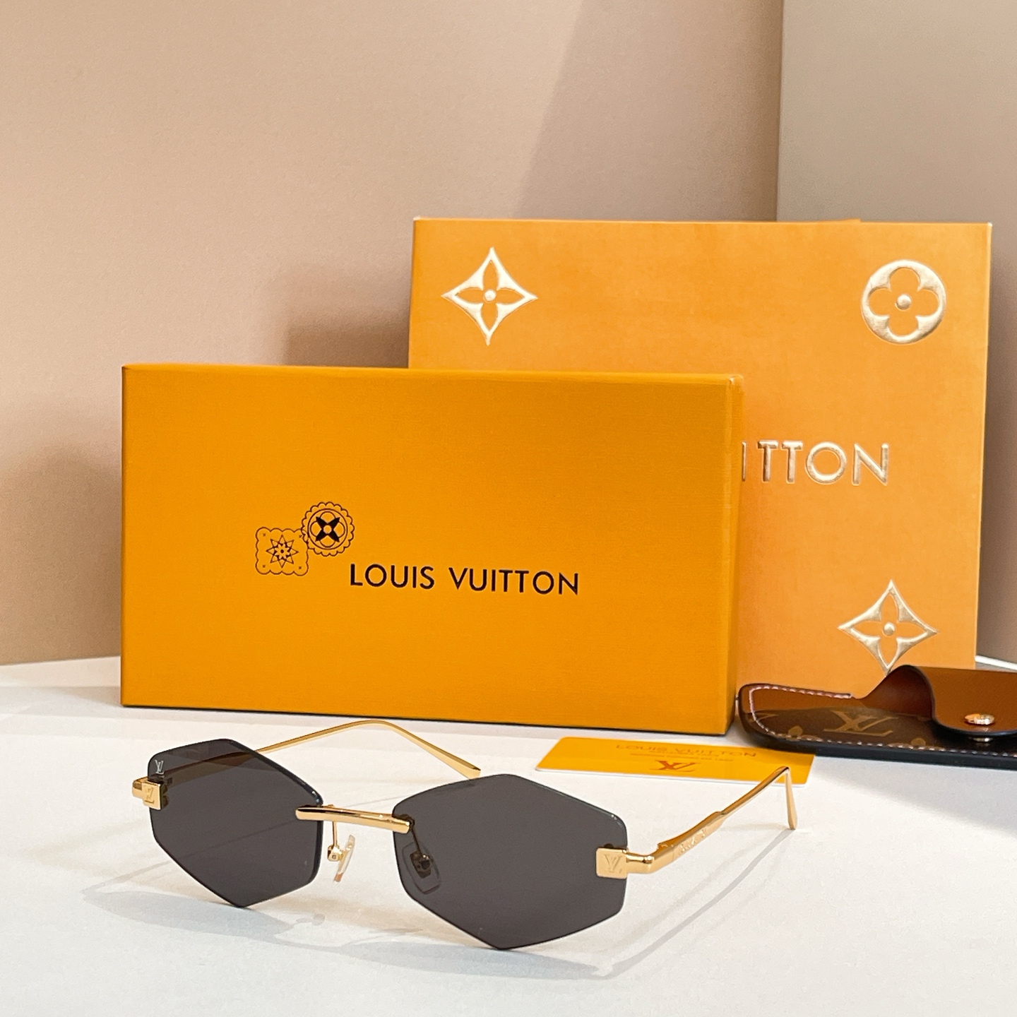 LOUIS VUITTO*✨✨✨MODEL：Z2260U✨✨✨ SIZE：58口19-140✨✨✨