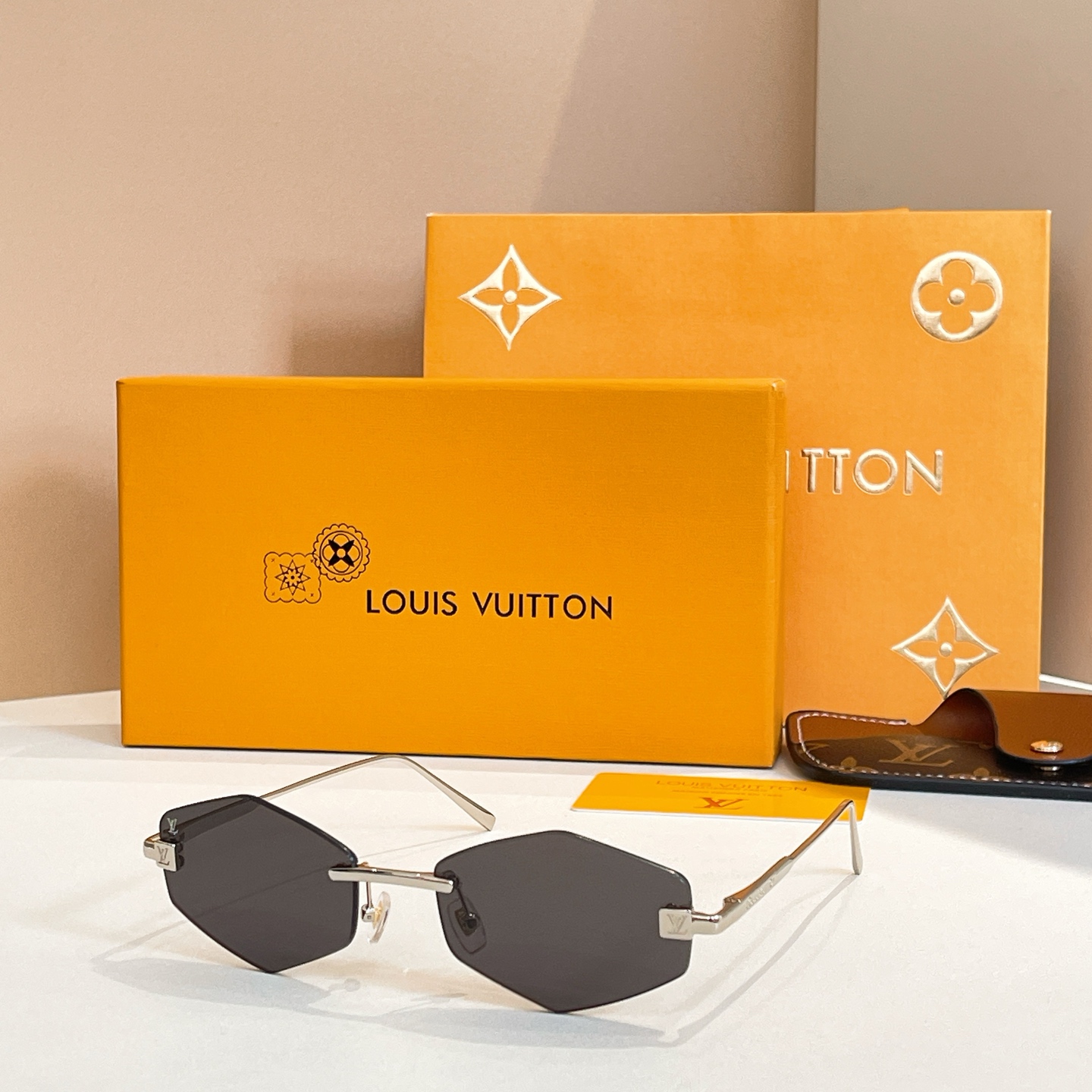 LOUIS VUITTO*✨✨✨MODEL：Z2260U✨✨✨ SIZE：58口19-140✨✨✨