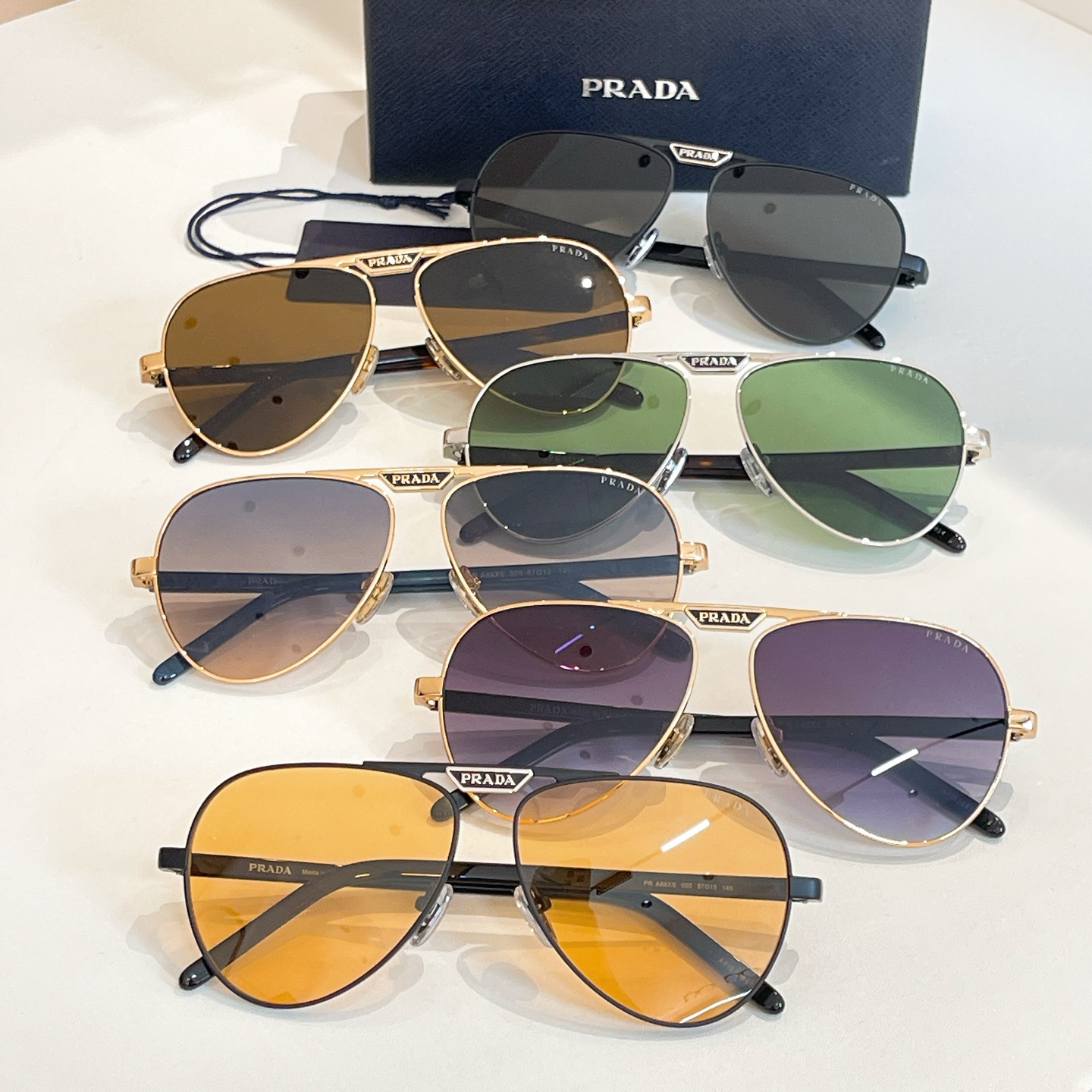 PRADA✨✨✨MODEL：PR A88XS✨✨✨SIZE：57口15-145✨✨✨ 