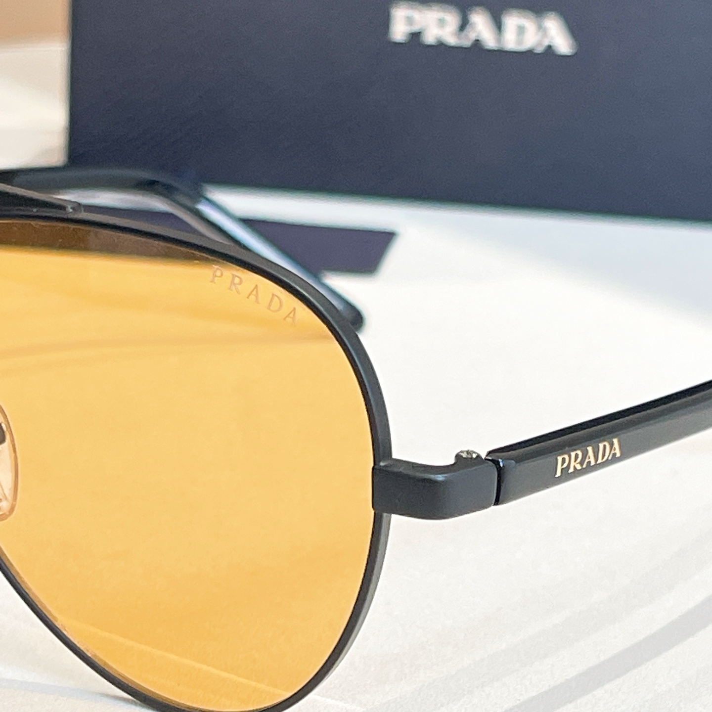 PRADA✨✨✨MODEL：PR A88XS✨✨✨SIZE：57口15-145✨✨✨ 