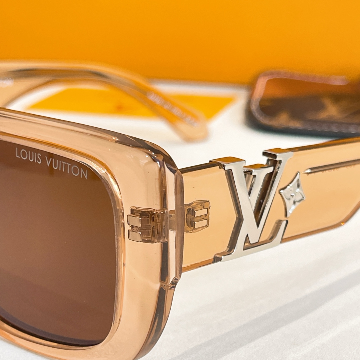 LOUIS VUITTO*✨✨✨MODEL：Z2872U✨✨✨SIZE：55口18-145 ✨✨✨ 