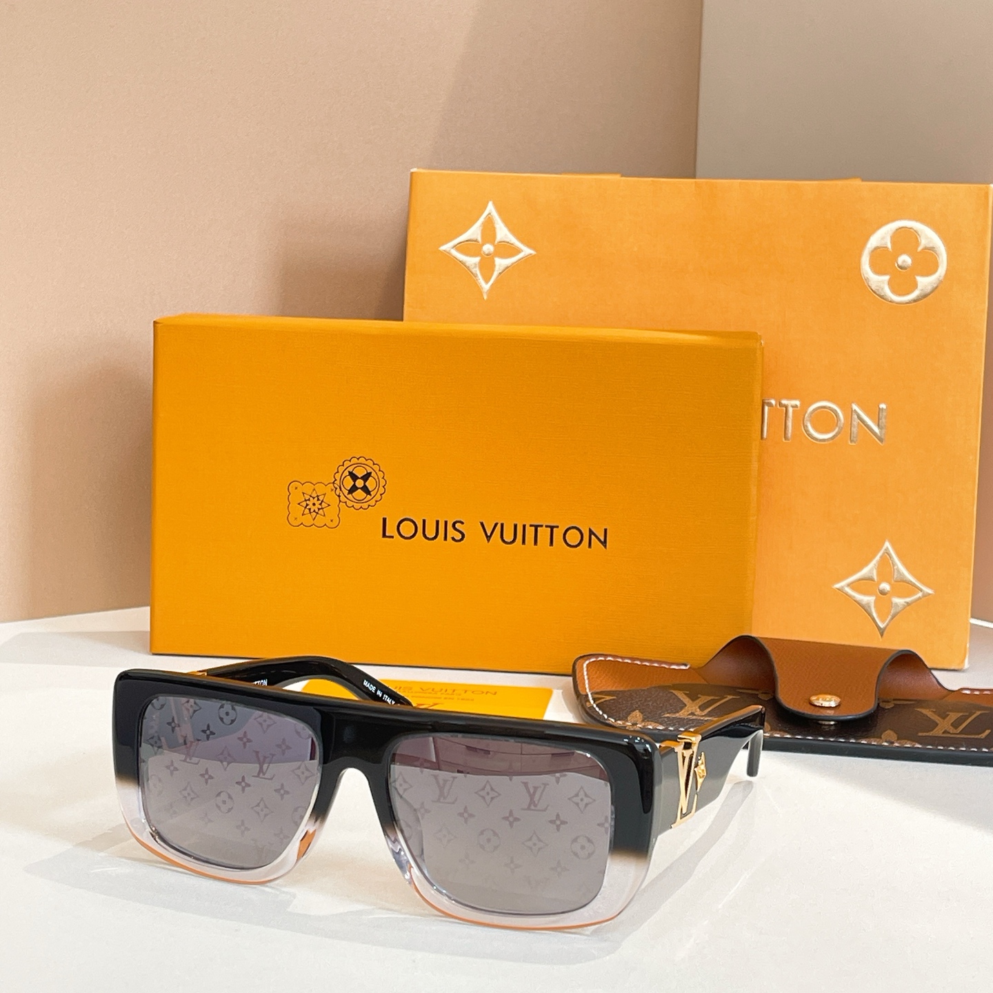 LOUIS VUITTO*✨✨✨MODEL：Z2872U✨✨✨SIZE：55口18-145 ✨✨✨ 