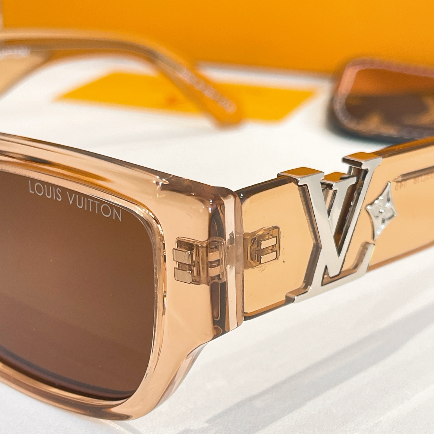 LOUIS VUITTO*✨✨✨MODEL：Z2873U✨✨✨SIZE：55口18-145 ✨✨✨ 