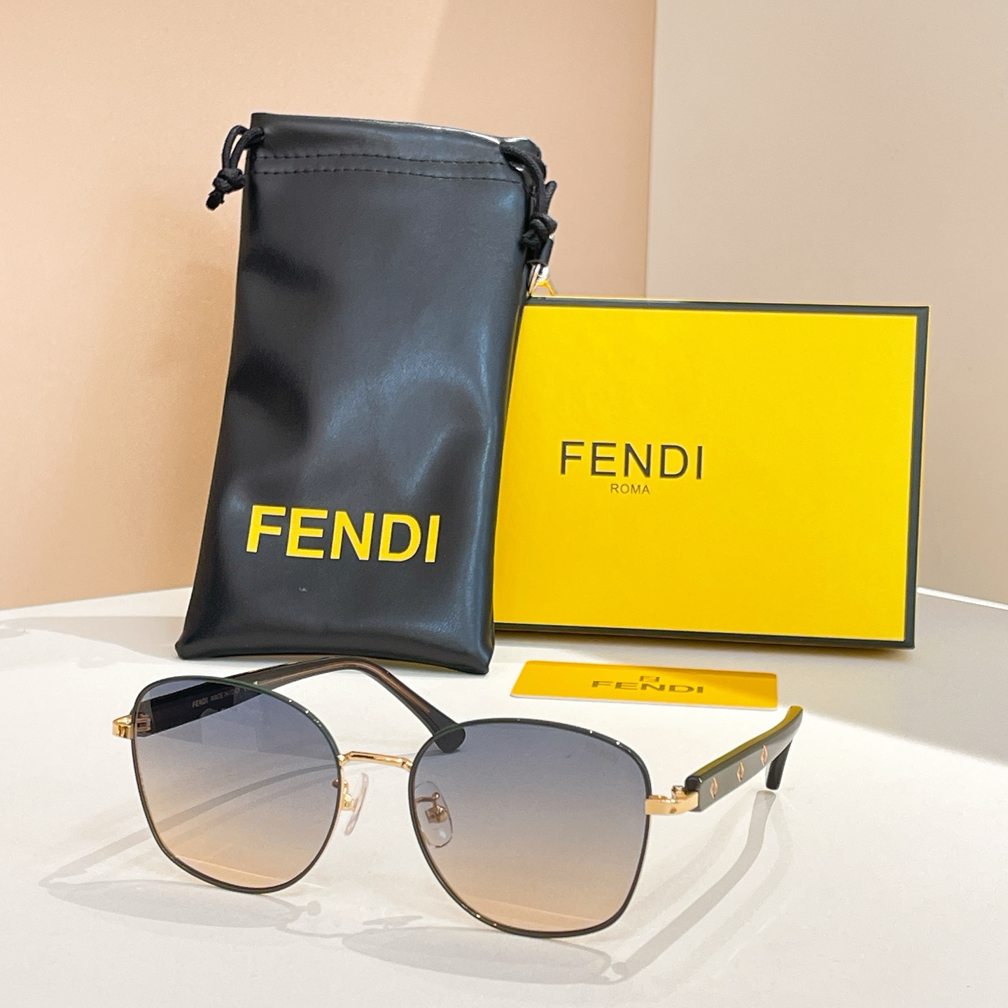 FENDI Sunglasses Metal Gradient Lenses Square