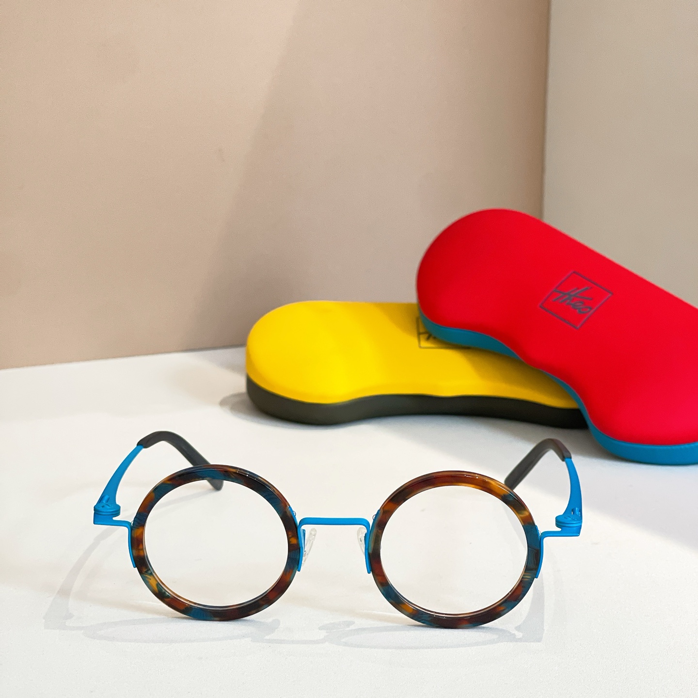 THEO⚜️⚜️⚜️⚜️⚜️⚜️钛~~光学镜,盒子➕15