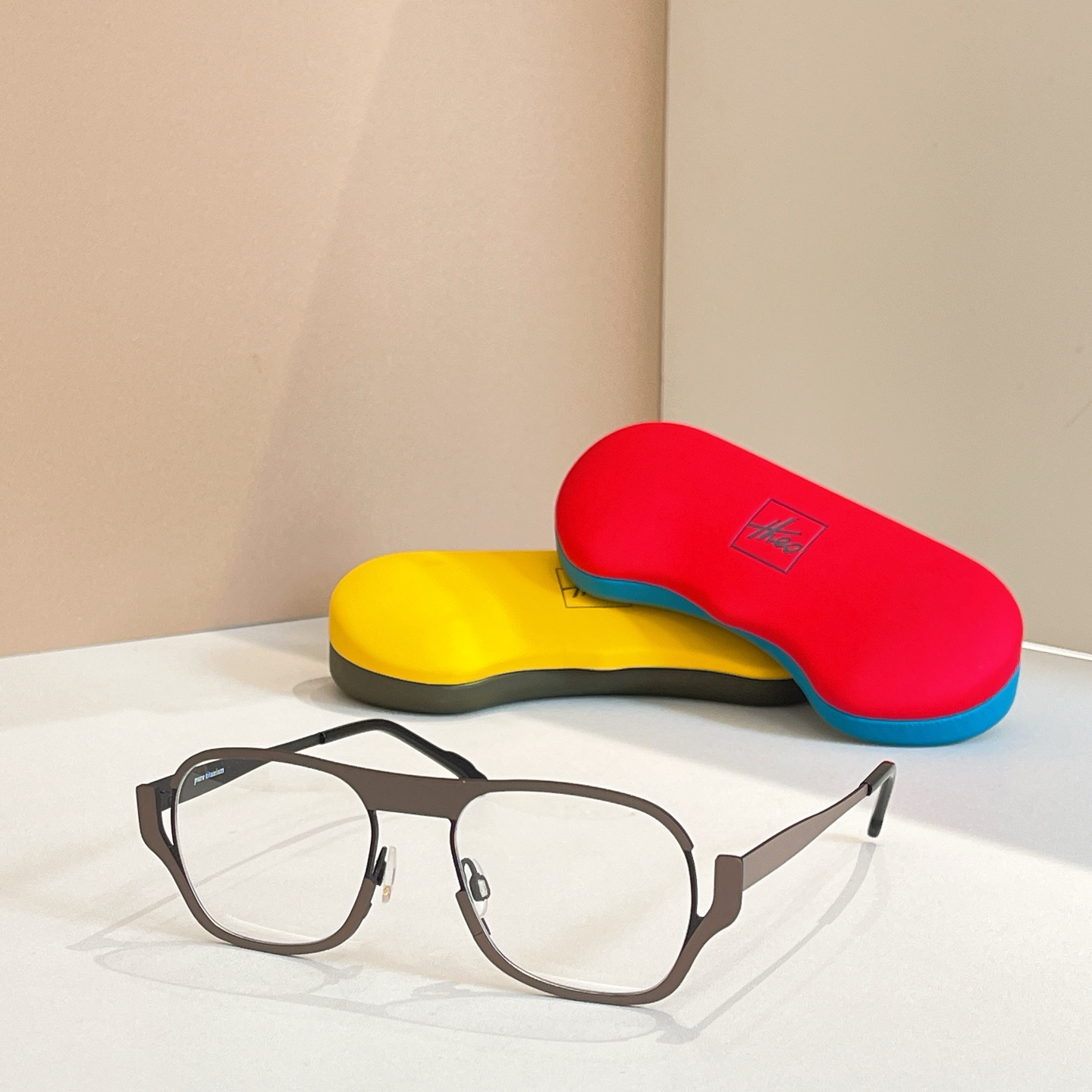 THEO⚜️⚜️⚜️MODEL:Plan⚜️⚜️⚜️钛~~光学镜,盒子➕15