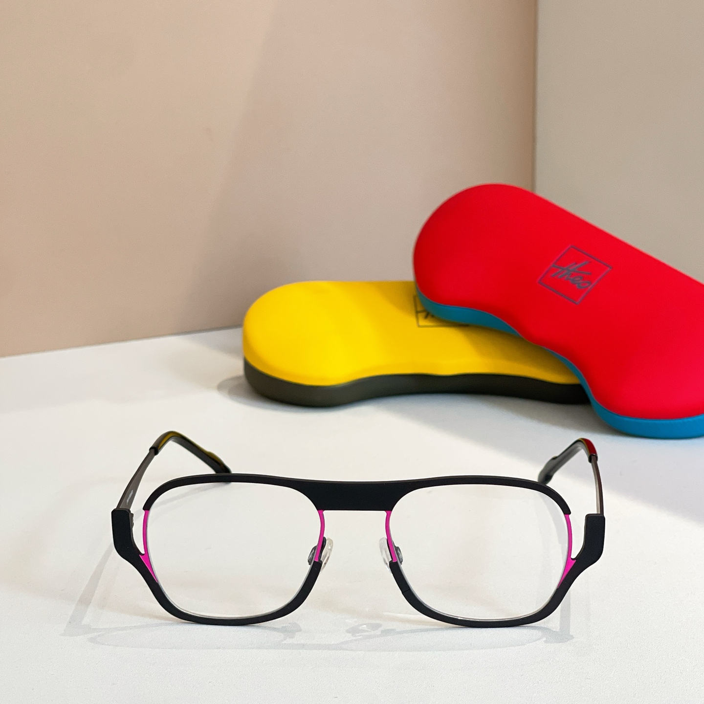 THEO⚜️⚜️⚜️MODEL:Plan⚜️⚜️⚜️钛~~光学镜,盒子➕15