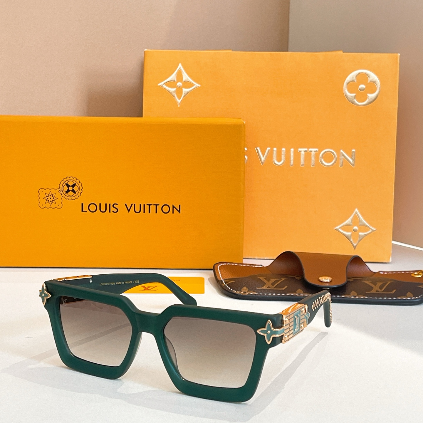 LOUIS VUITTO*✨✨✨MODEL：Z2014U ✨✨✨ SIZE：55口17-140✨✨✨