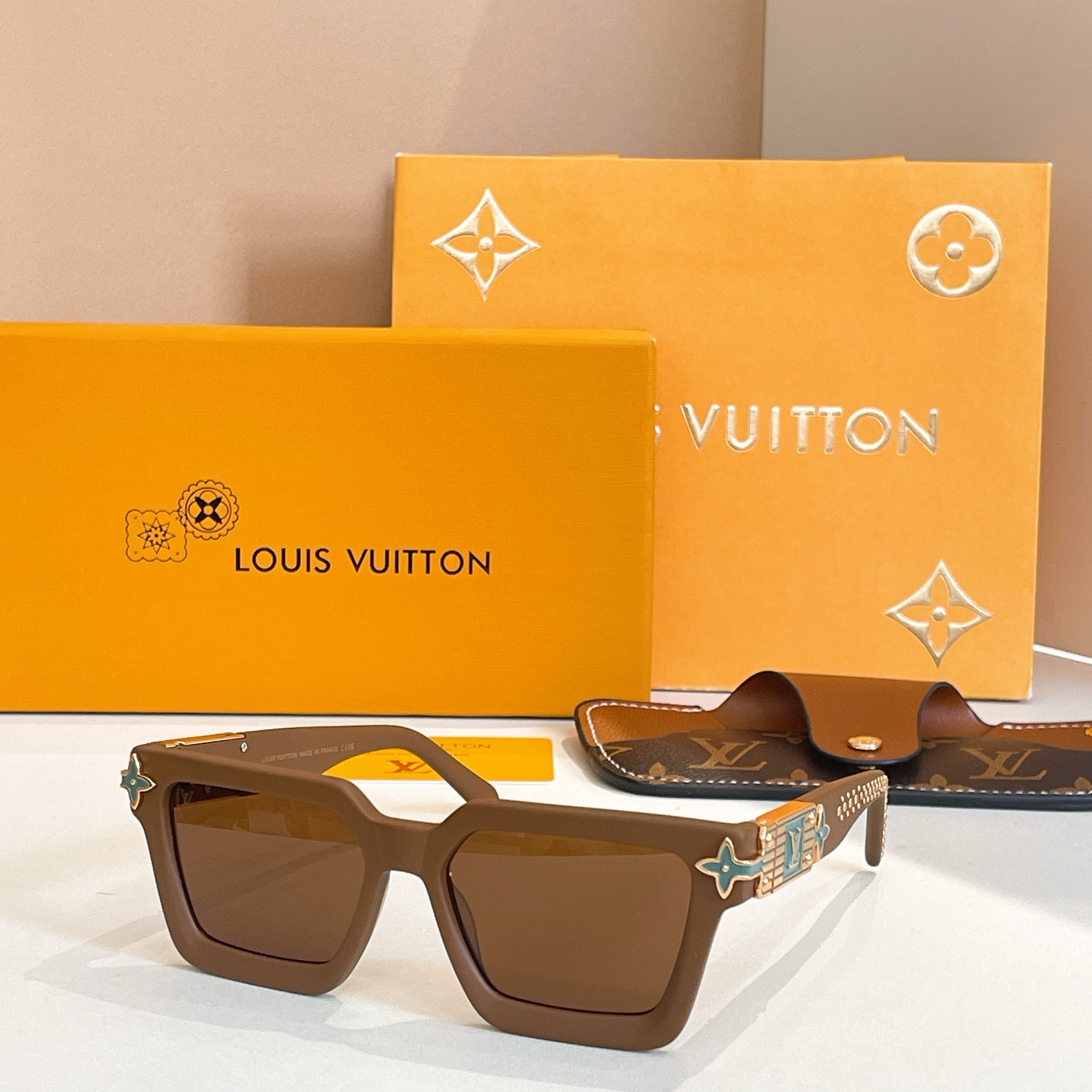LOUIS VUITTO*✨✨✨MODEL：Z2014U ✨✨✨ SIZE：55口17-140✨✨✨