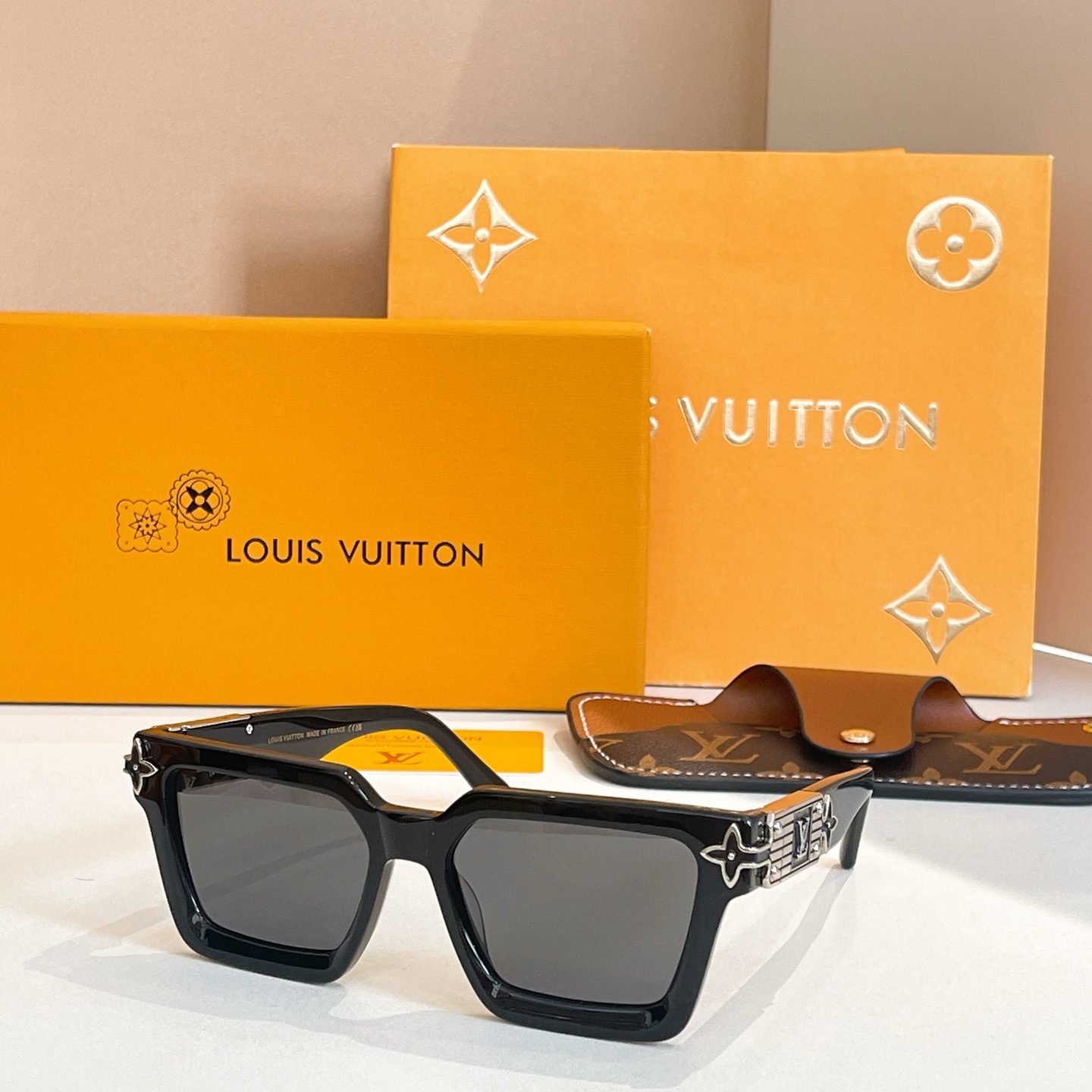 LOUIS VUITTO*✨✨✨MODEL：Z2014U ✨✨✨ SIZE：55口17-140✨✨✨