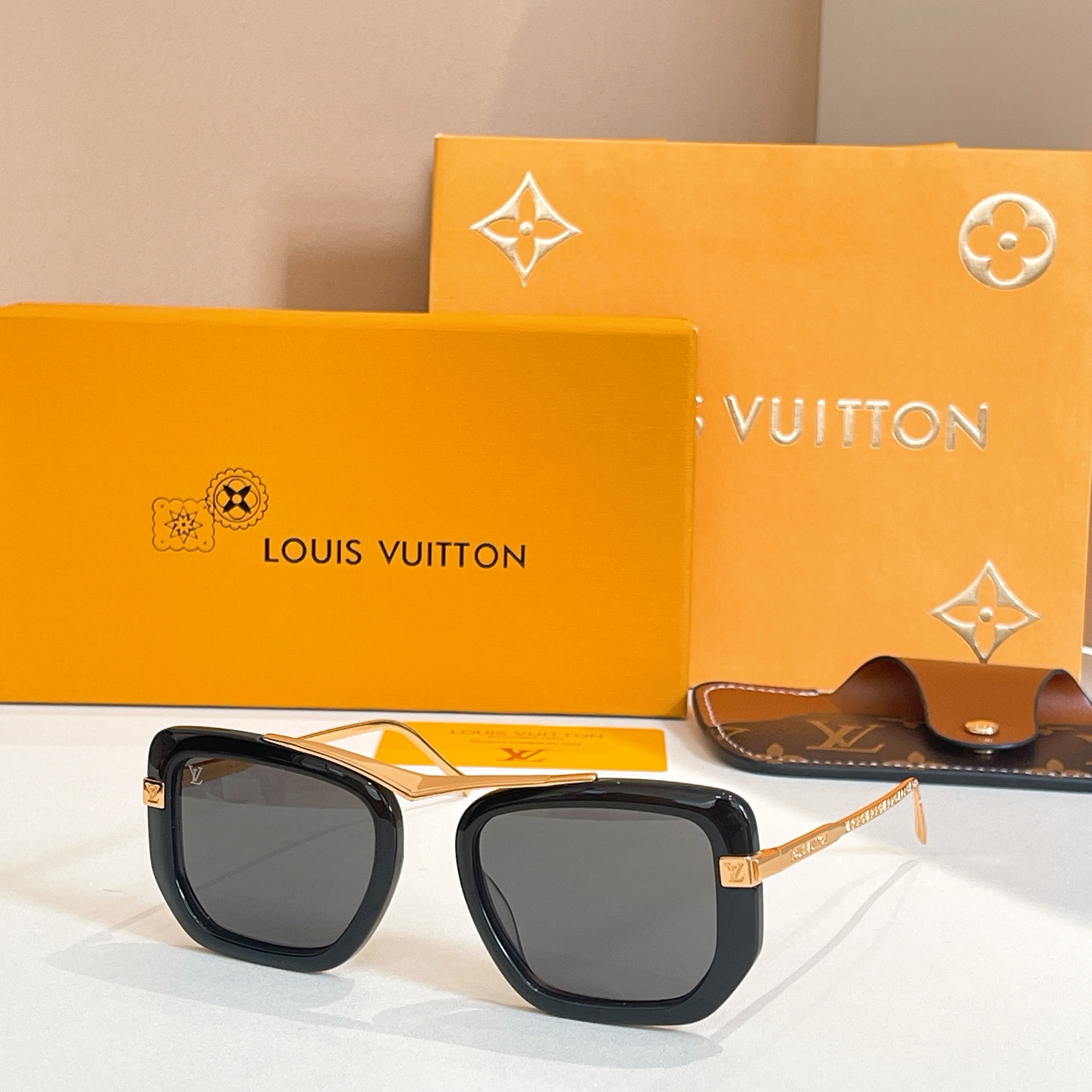 LOUIS VUITTO*✨✨✨MODEL：Z2047U ✨✨✨ SIZE：53口20-140✨✨✨