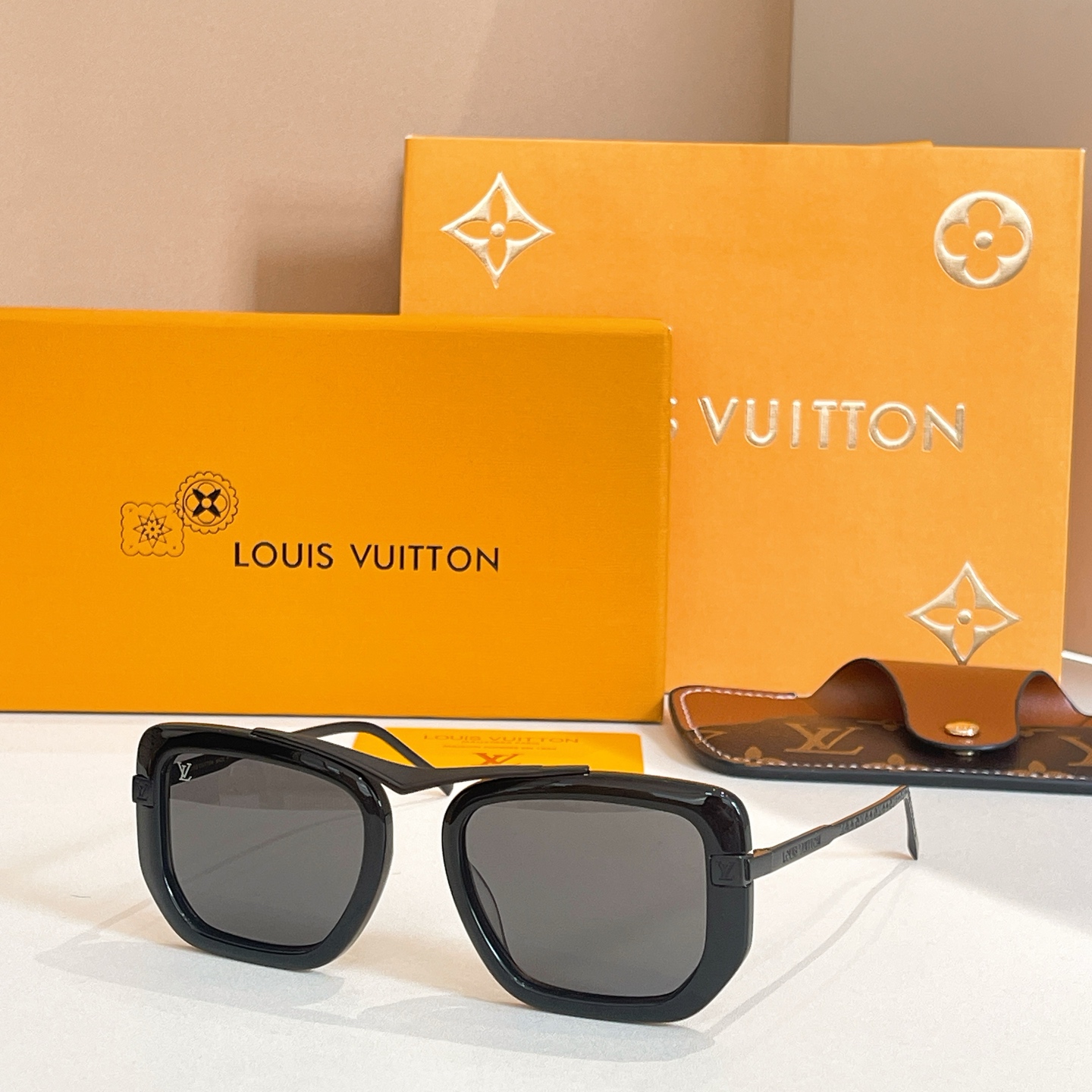 LOUIS VUITTO*✨✨✨MODEL：Z2047U ✨✨✨ SIZE：53口20-140✨✨✨