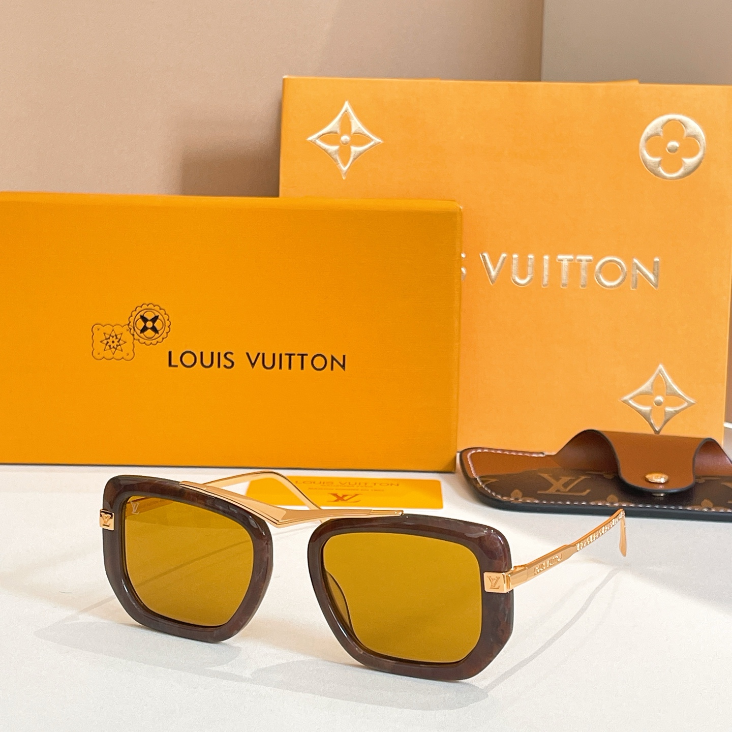 LOUIS VUITTO*✨✨✨MODEL：Z2047U ✨✨✨ SIZE：53口20-140✨✨✨