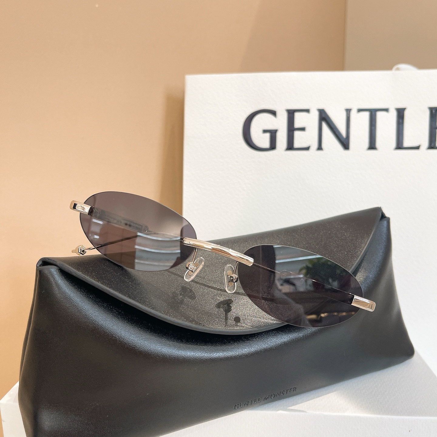 GENTLE MONSTE*🐼🐼🐼MODEL：MM217 🐼🐼🐼SIZE：56口20-144🐼🐼🐼～