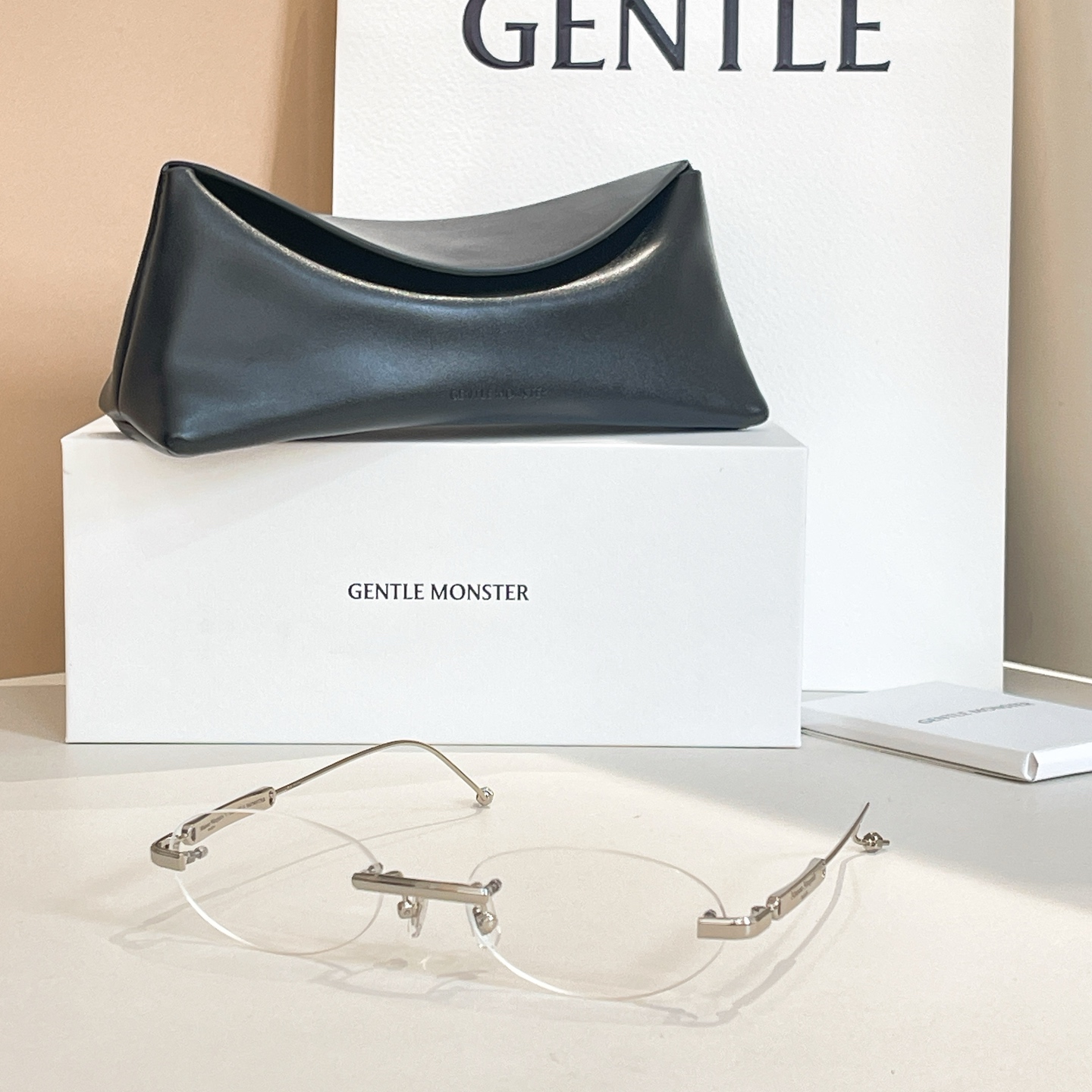 GENTLE MONSTE*🐼🐼🐼MODEL：MM217 🐼🐼🐼SIZE：56口20-144🐼🐼🐼～