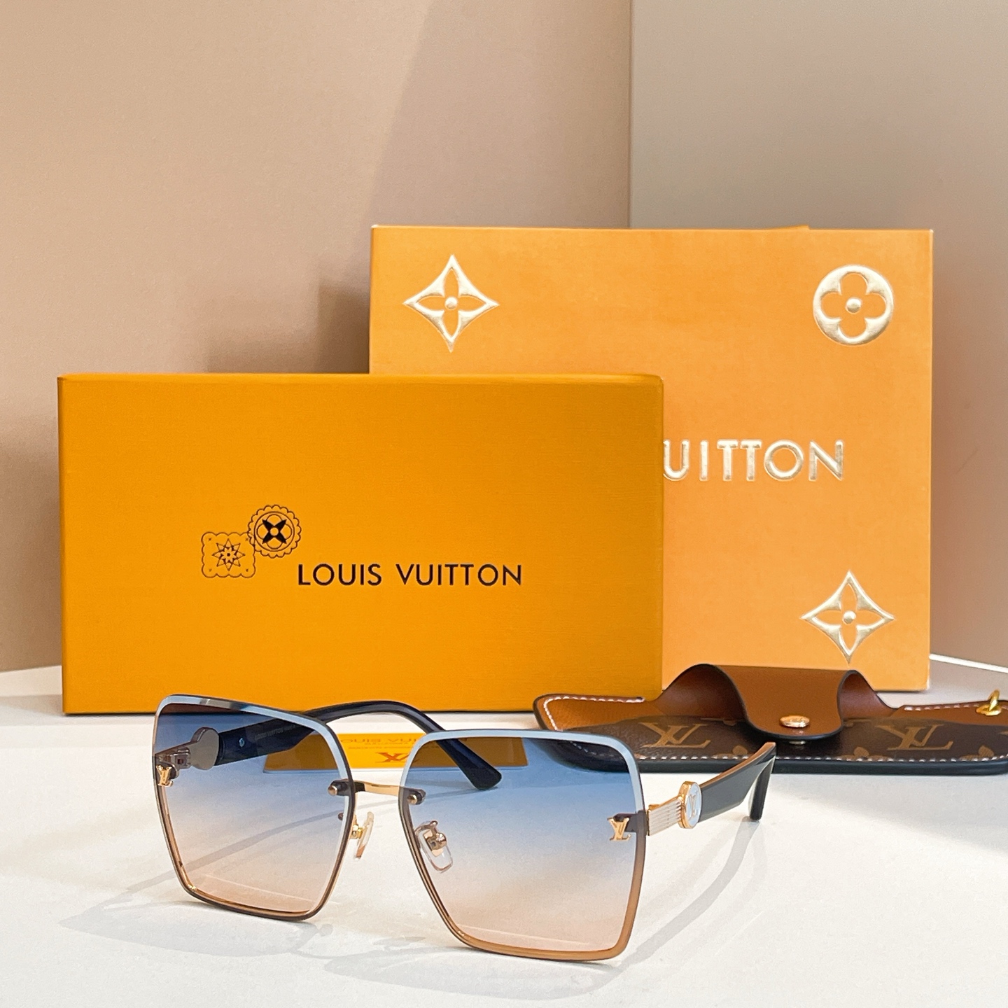 LOUIS VUITTO*✨✨✨MODEL：Z1874 ✨✨✨ SIZE：61口13-148 ✨✨✨