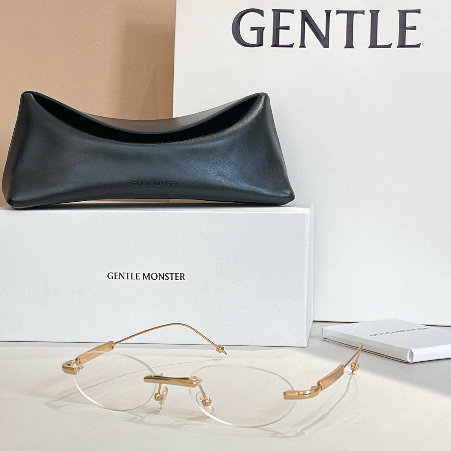 GENTLE MONSTE*🐼🐼🐼MODEL：MM217 🐼🐼🐼SIZE：55口19-140🐼🐼🐼