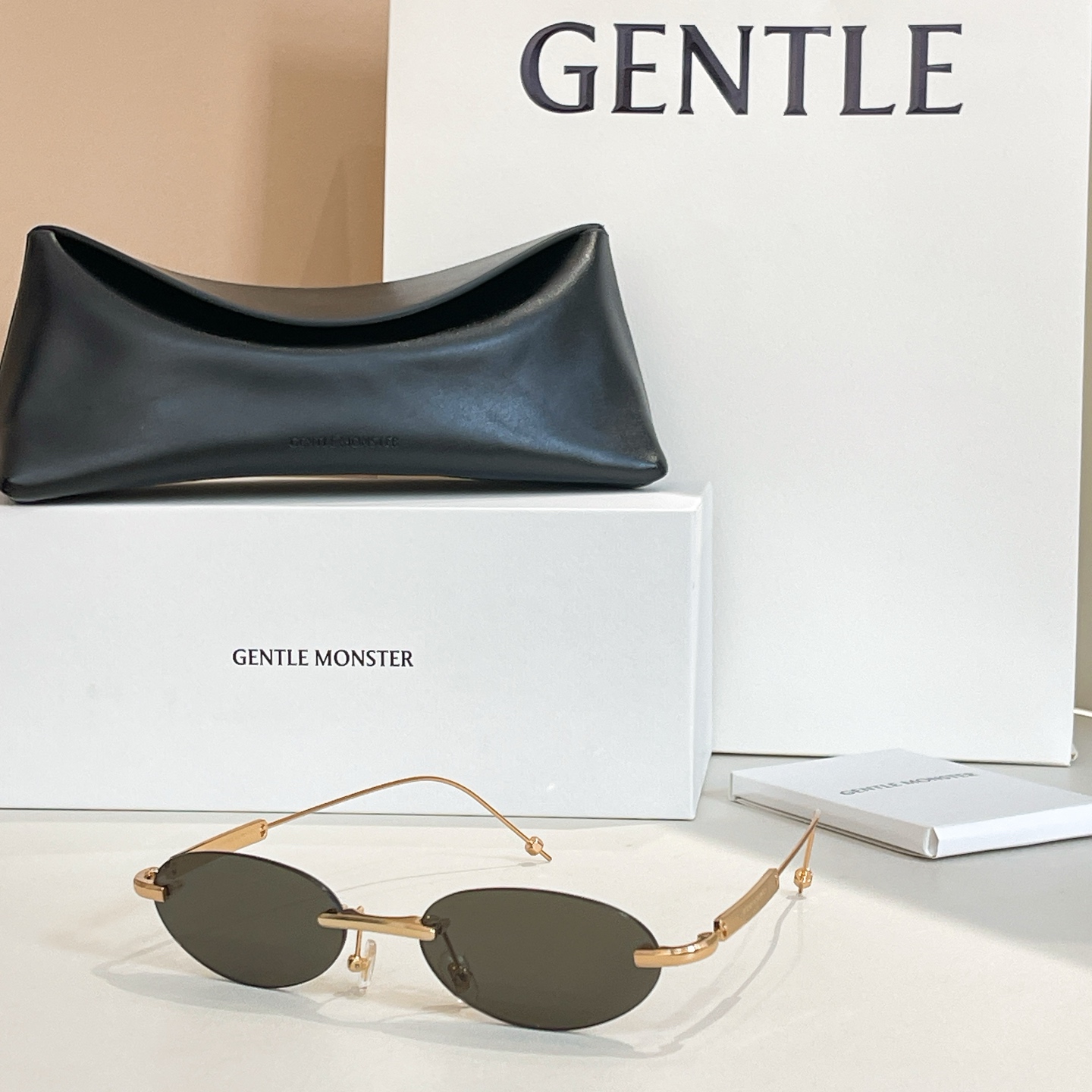 GENTLE MONSTE*🐼🐼🐼MODEL：MM217 🐼🐼🐼SIZE：55口19-140🐼🐼🐼