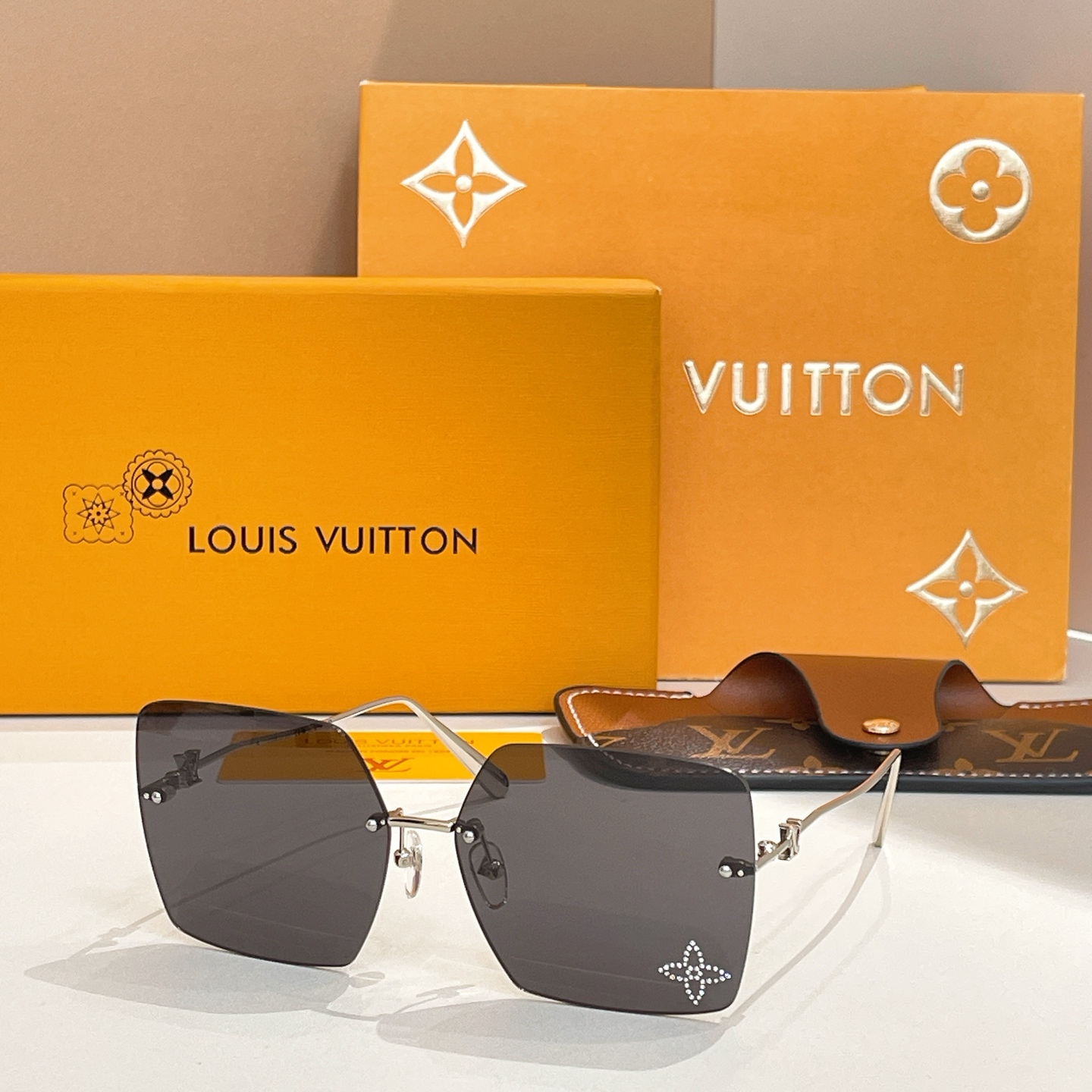 LOUIS VUITTO*✨✨✨MODEL：Z2961U✨✨✨ SIZE：61口14-140✨✨✨