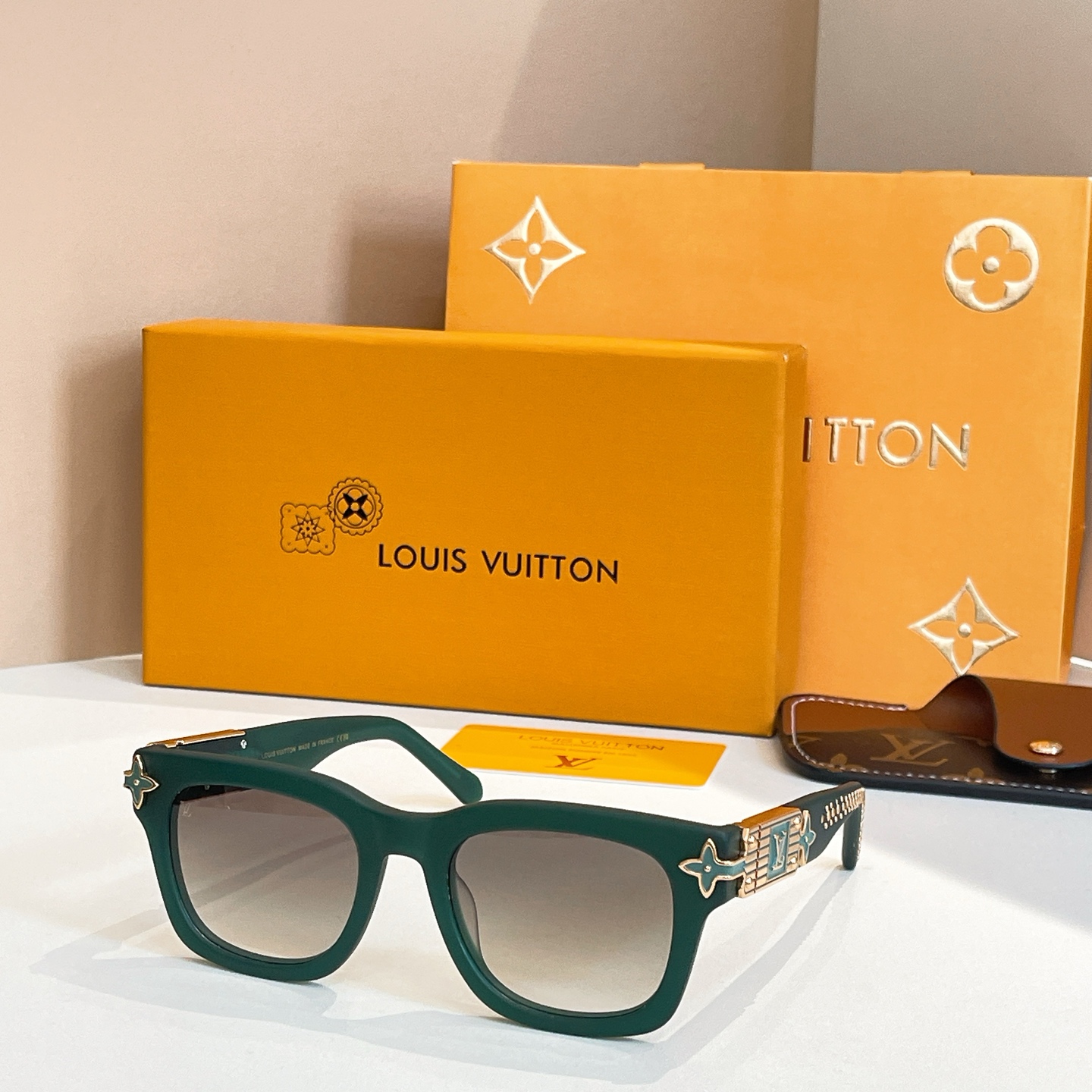 LOUIS VUITTO*✨✨✨MODEL：Z2013U✨✨✨ SIZE：52口21-140✨✨✨