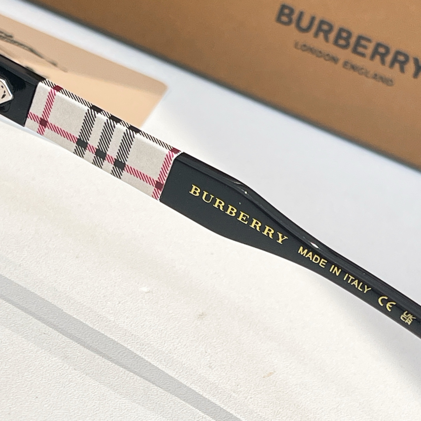 BURBERR*⭐️⭐️⭐️MODEL：BE2394 ⭐️⭐️⭐️SIZE：54口17-145⭐️⭐️⭐