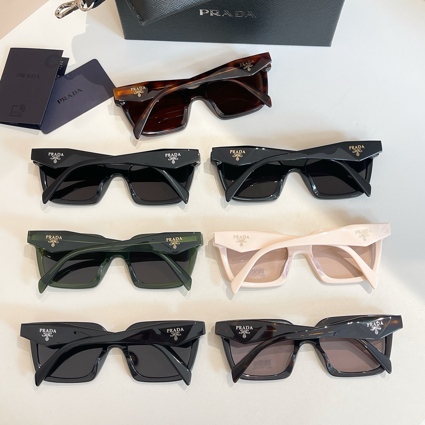 PRADA✨✨✨MODEL：PR 1754LS ✨✨✨SIZE：54口19-145 ✨✨✨