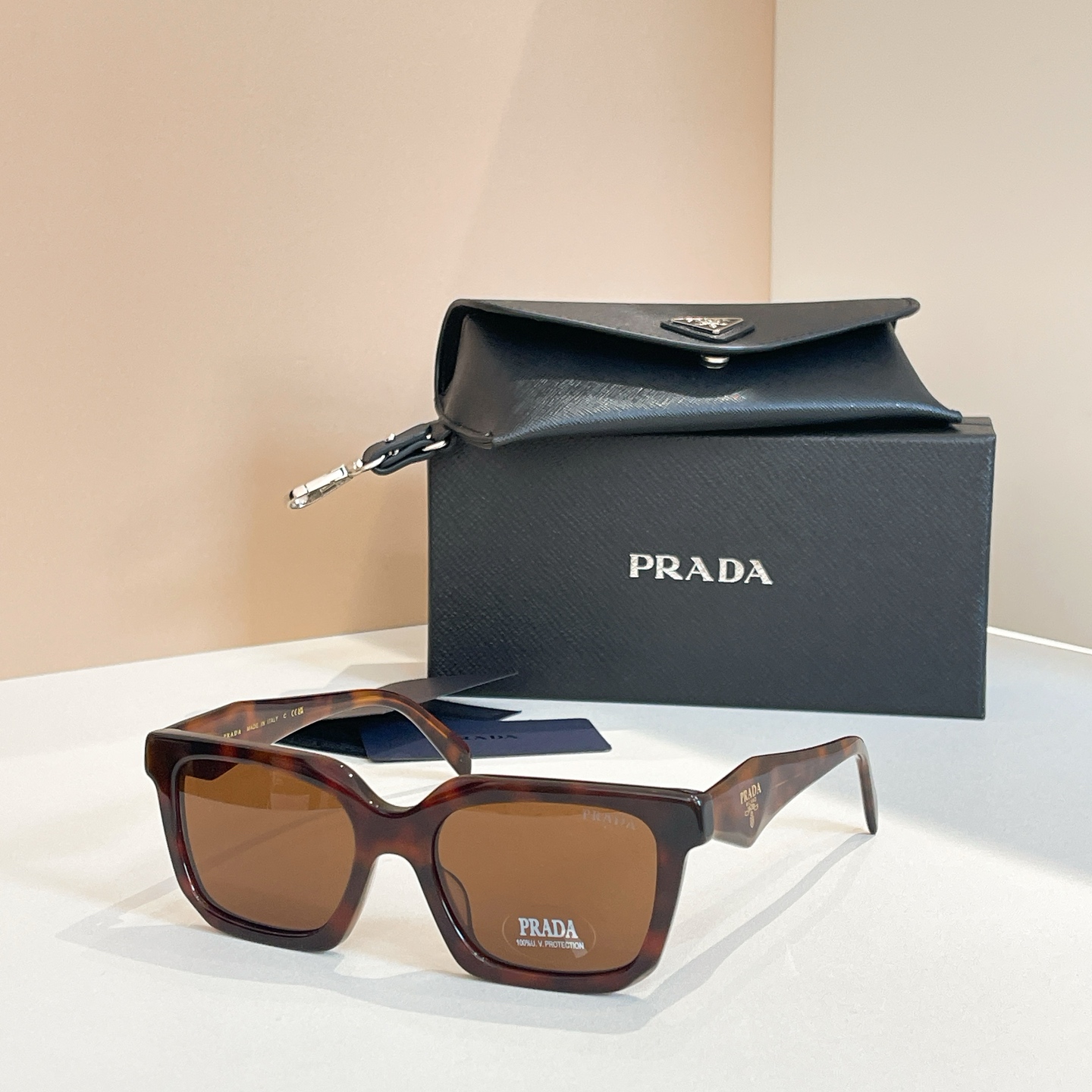 PRADA✨✨✨MODEL：PR 1754LS ✨✨✨SIZE：54口19-145 ✨✨✨
