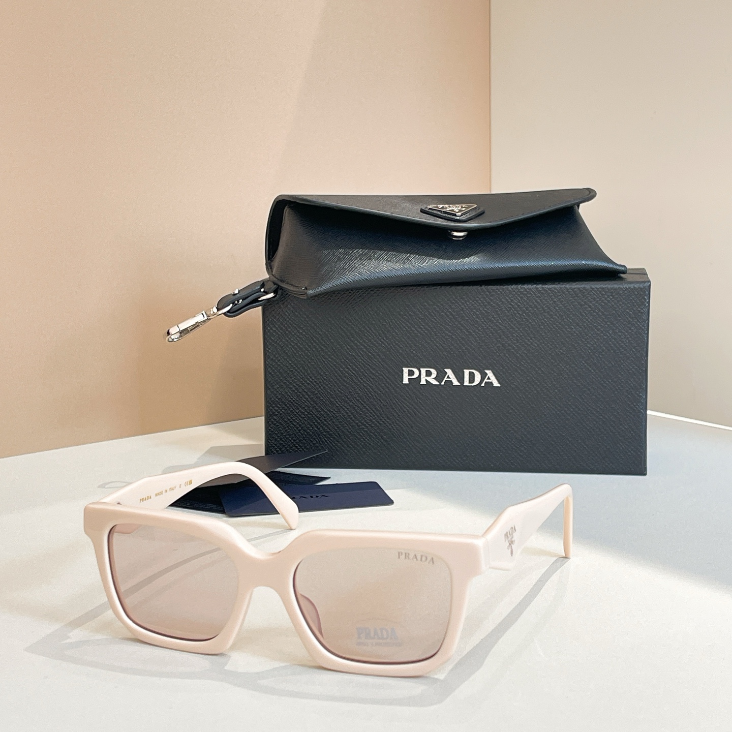 PRADA✨✨✨MODEL：PR 1754LS ✨✨✨SIZE：54口19-145 ✨✨✨