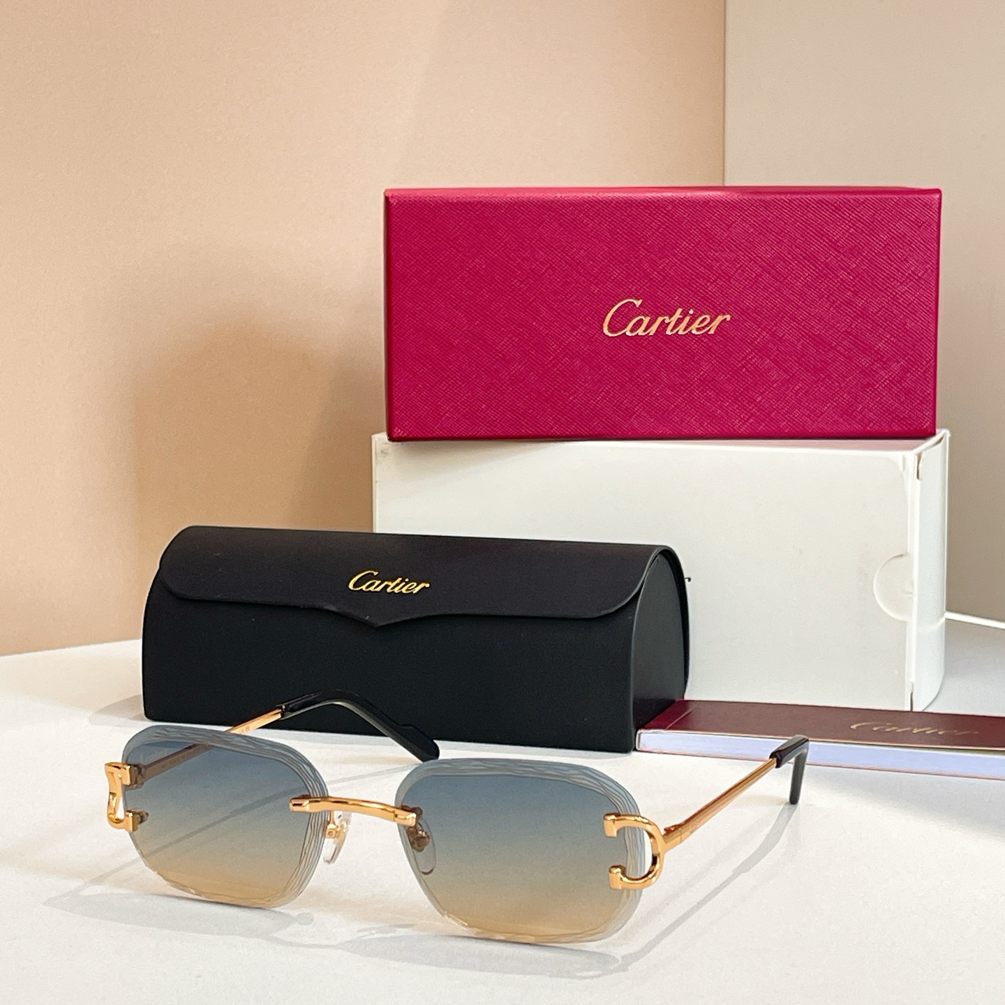 Cartie*✨✨✨MODEL：CT06116J✨✨✨SIZE  140✨✨✨太阳镜，变色片