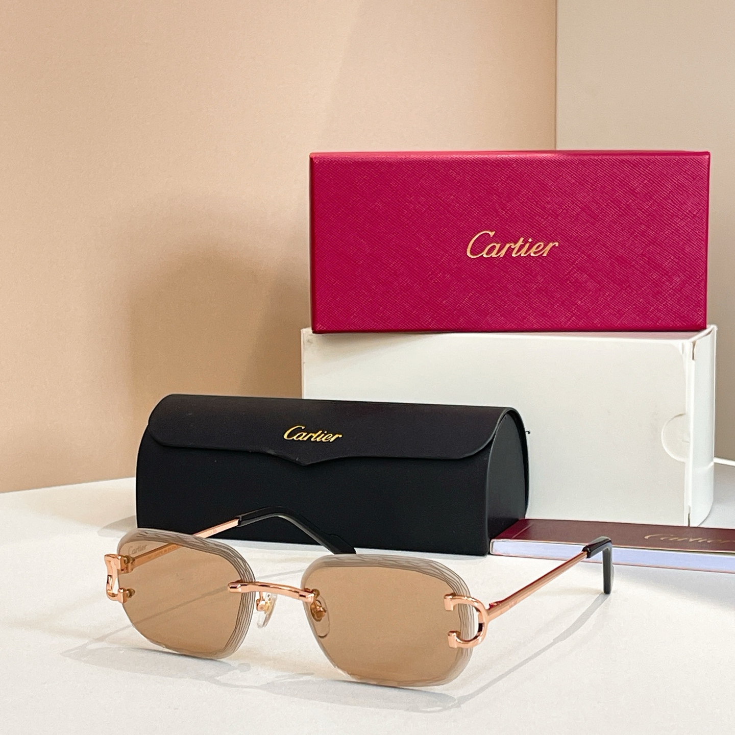 Cartie*✨✨✨MODEL：CT06116J✨✨✨SIZE  140✨✨✨太阳镜，变色片