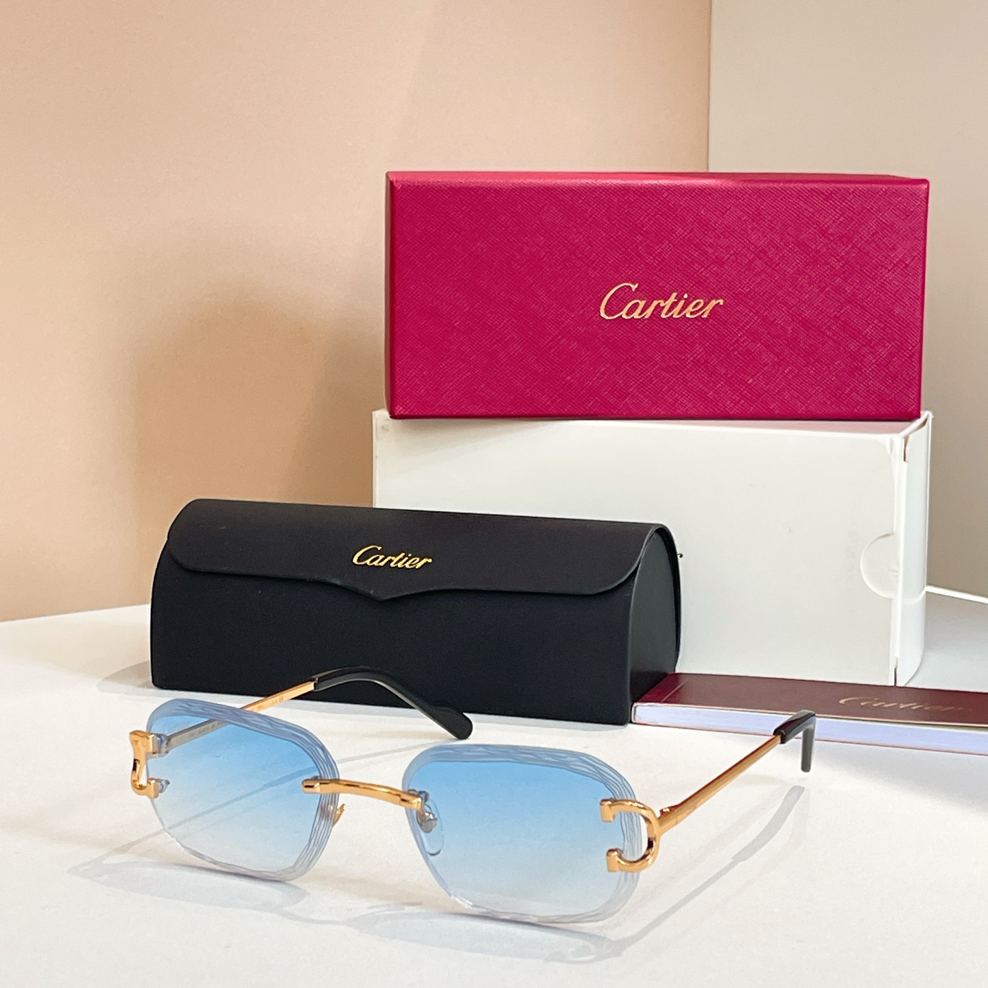 Cartie*✨✨✨MODEL：CT06116J✨✨✨SIZE  140✨✨✨太阳镜，变色片