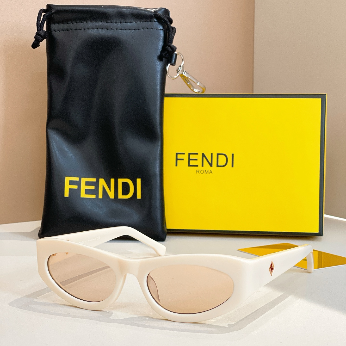 FEND*✨✨✨MODEL FE40118✨✨✨SIZE53口20-145✨✨✨ 