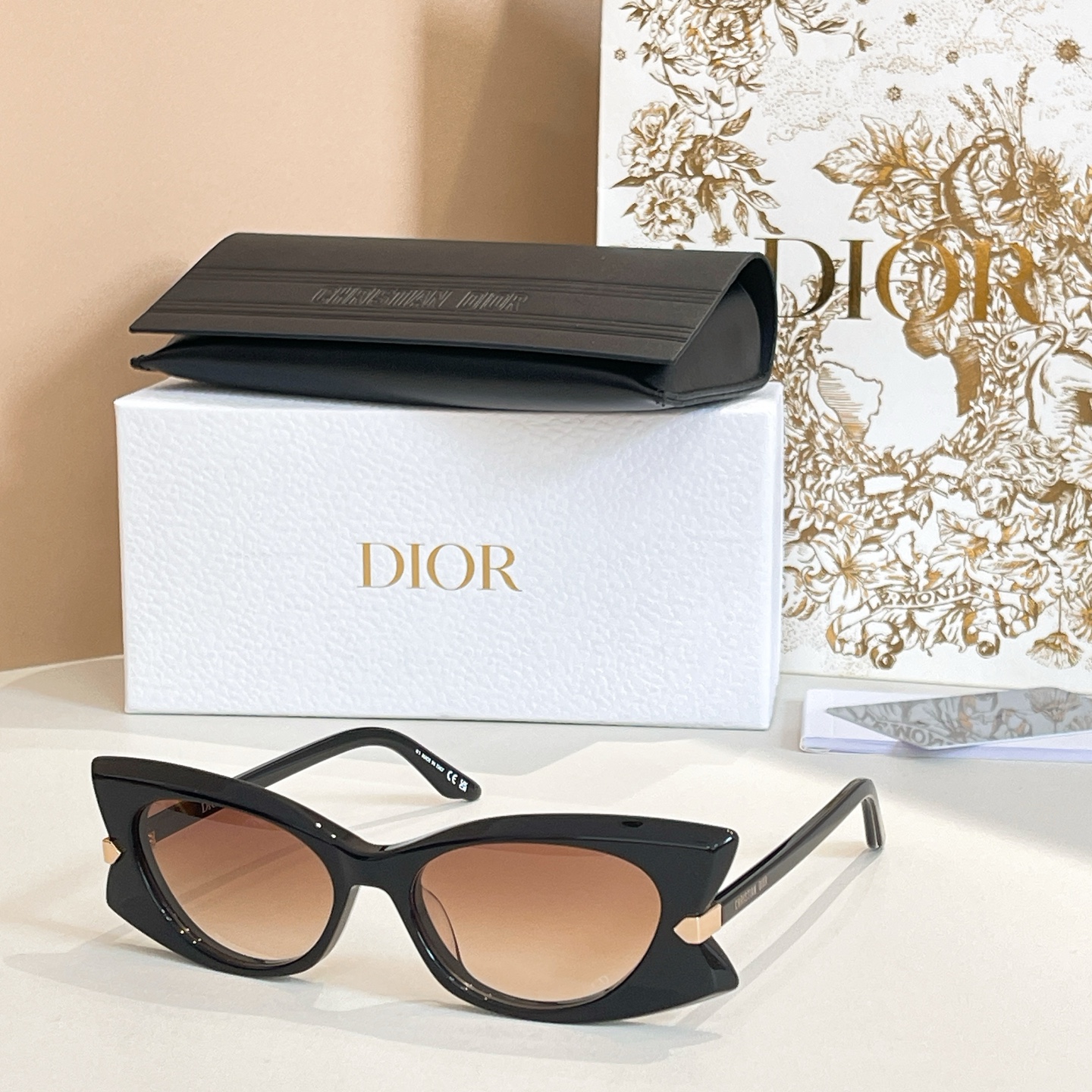 DIO*🌟🌟🌟MODEL：DiorButterfly S2I🌟🌟🌟SIZE：54口17-145🌟🌟🌟