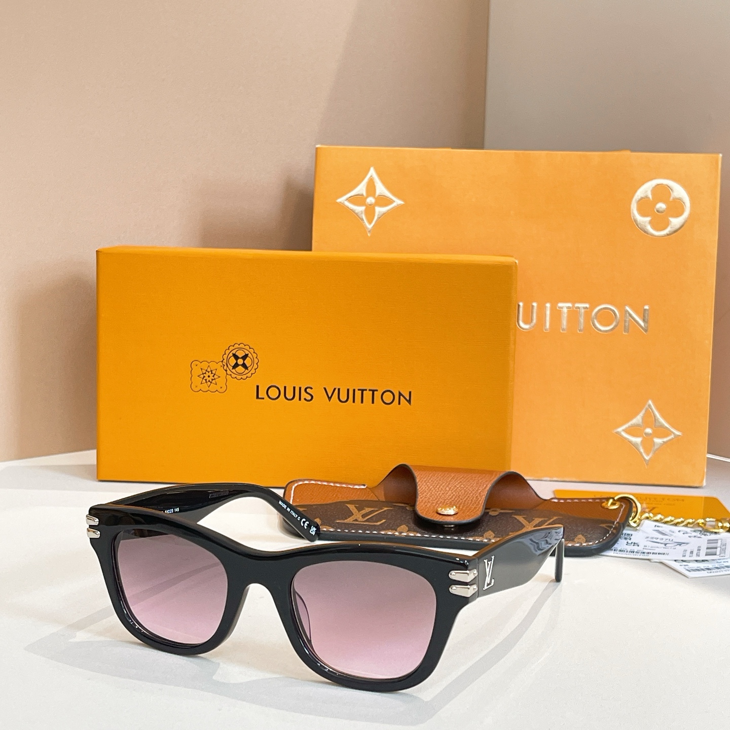 LOUIS VUITTO*✨✨✨MODEL：Z2927U✨✨✨ SIZE：51口13-145✨✨✨