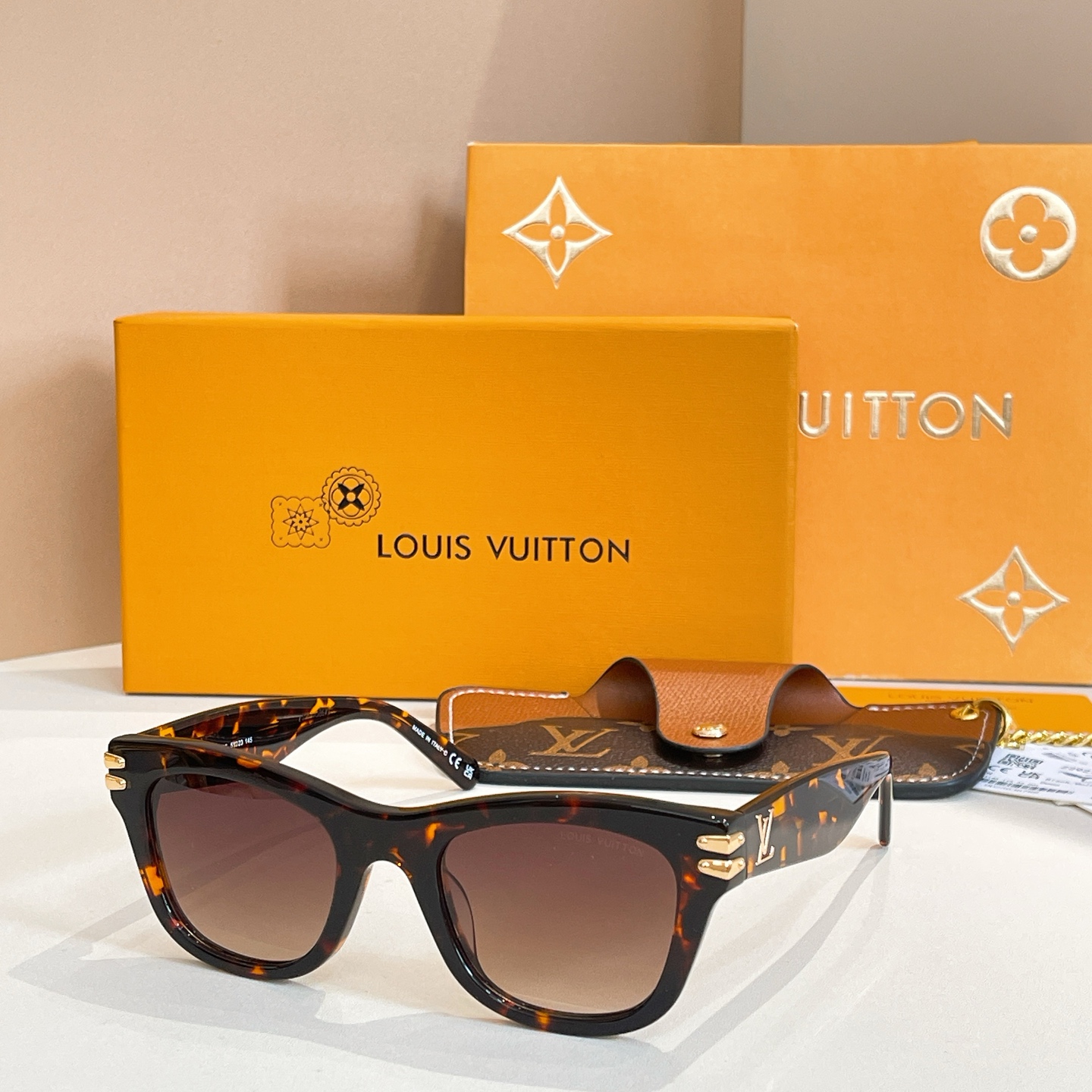 LOUIS VUITTO*✨✨✨MODEL：Z2927U✨✨✨ SIZE：51口13-145✨✨✨