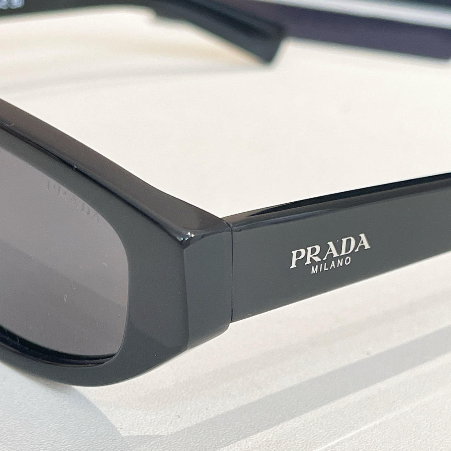 PRADA✨✨✨MODEL：SPS C02S✨✨✨SIZE：56口14-140✨✨✨