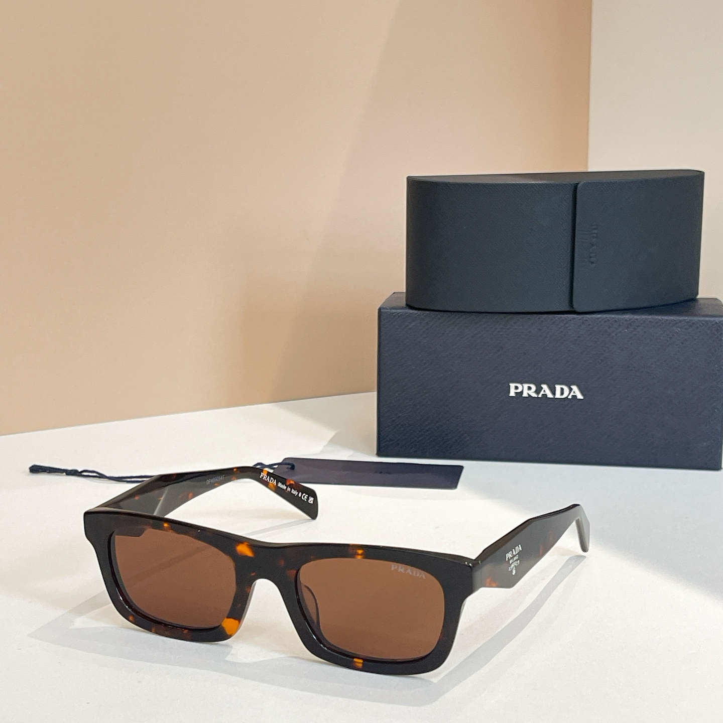 PRADA✨✨✨MODEL：PR B20S✨✨✨SIZE：51口22-145✨✨✨