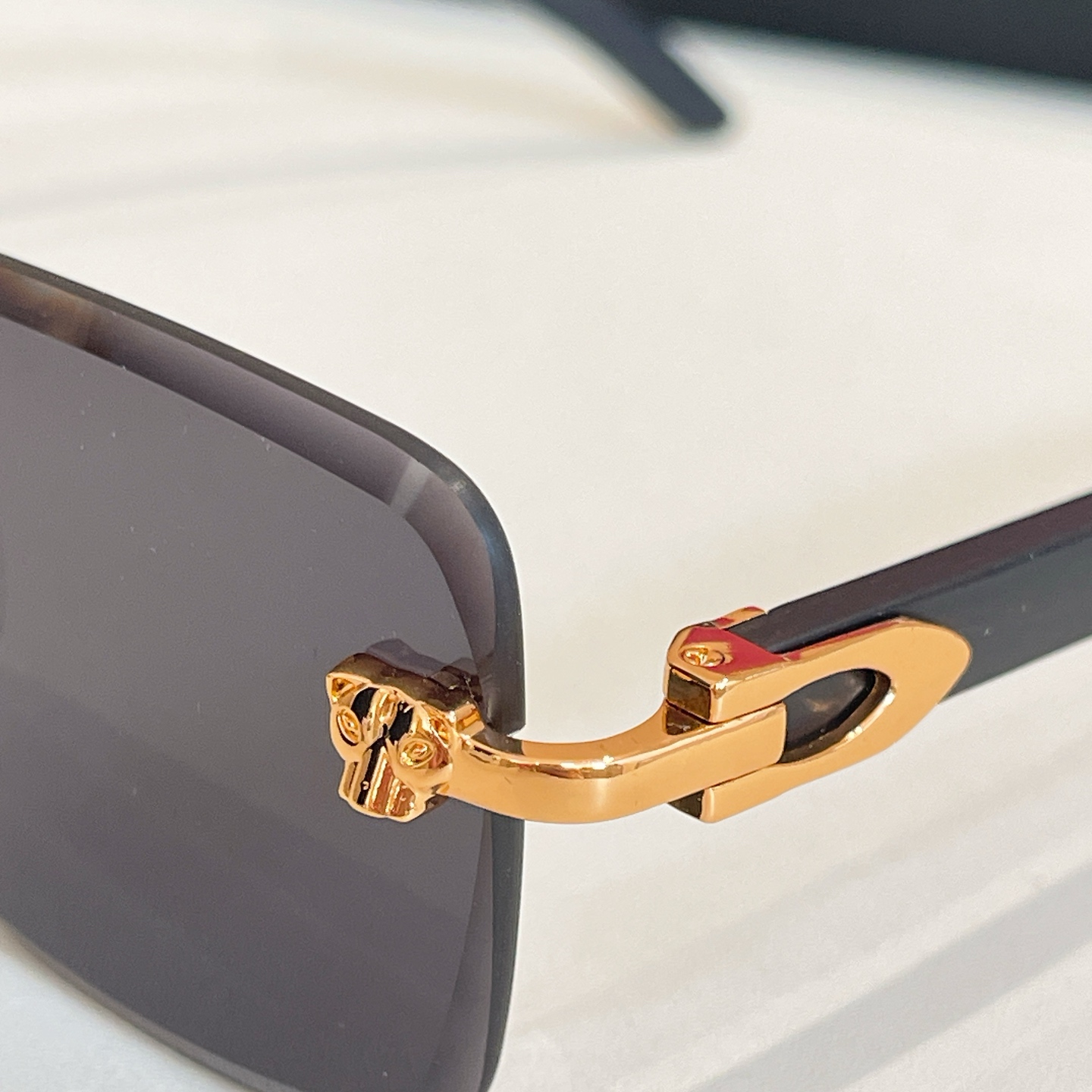 Cartie*✨✨✨MODEL：CT0609S✨✨SIZE  143✨✨✨