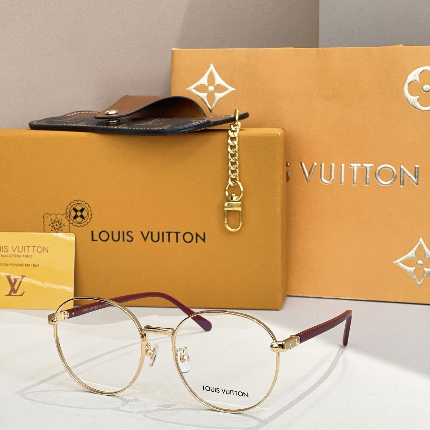 LOUIS VUITTO*✨✨✨MODEL：Z2637U✨✨✨ SIZE：56口19-145✨✨✨