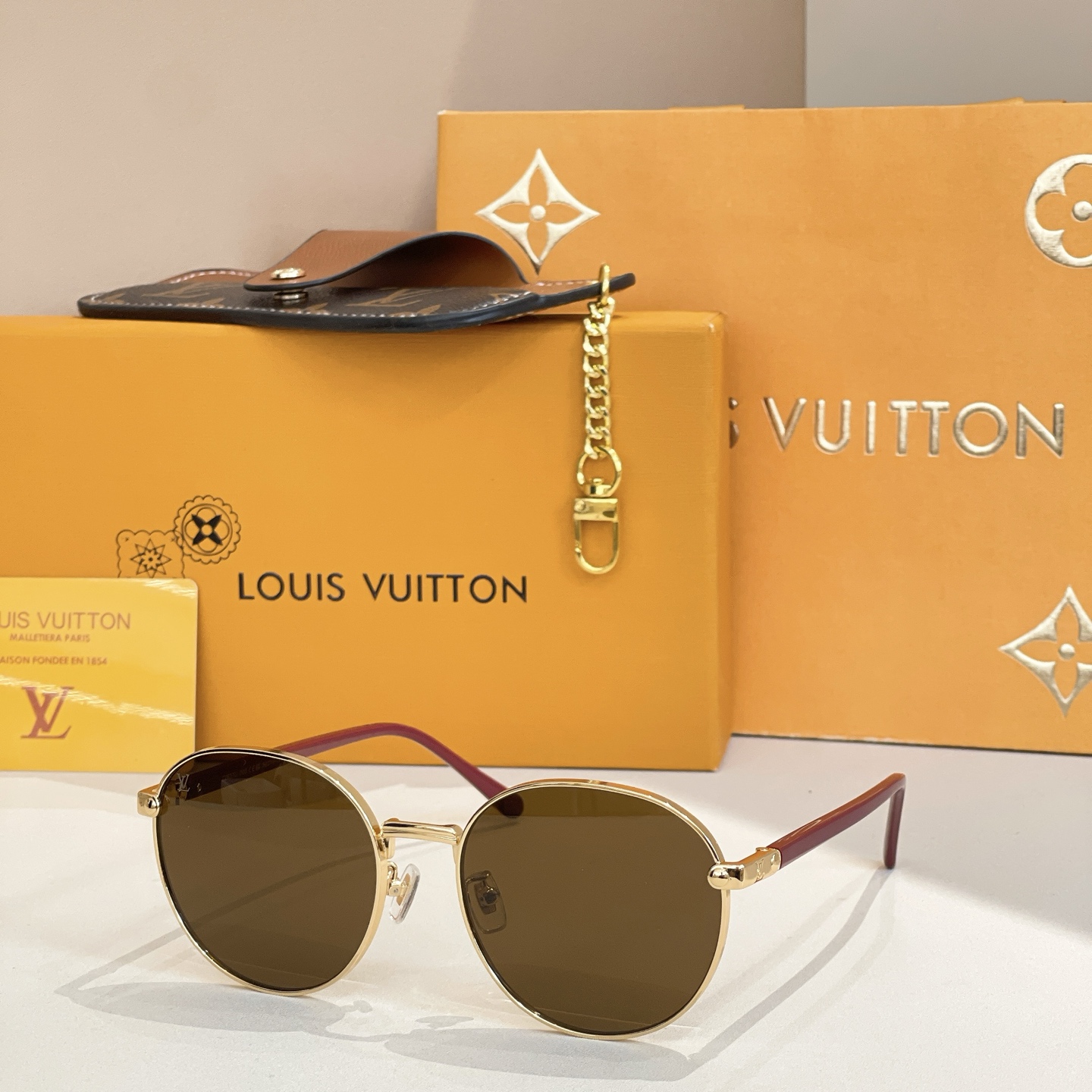 LOUIS VUITTO*✨✨✨MODEL：Z2637U✨✨✨ SIZE：56口19-145✨✨✨