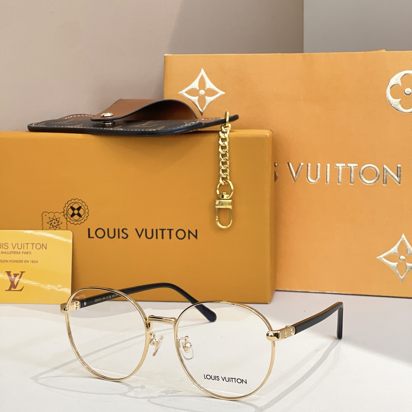 LOUIS VUITTO*✨✨✨MODEL：Z2637U✨✨✨ SIZE：56口19-145✨✨✨