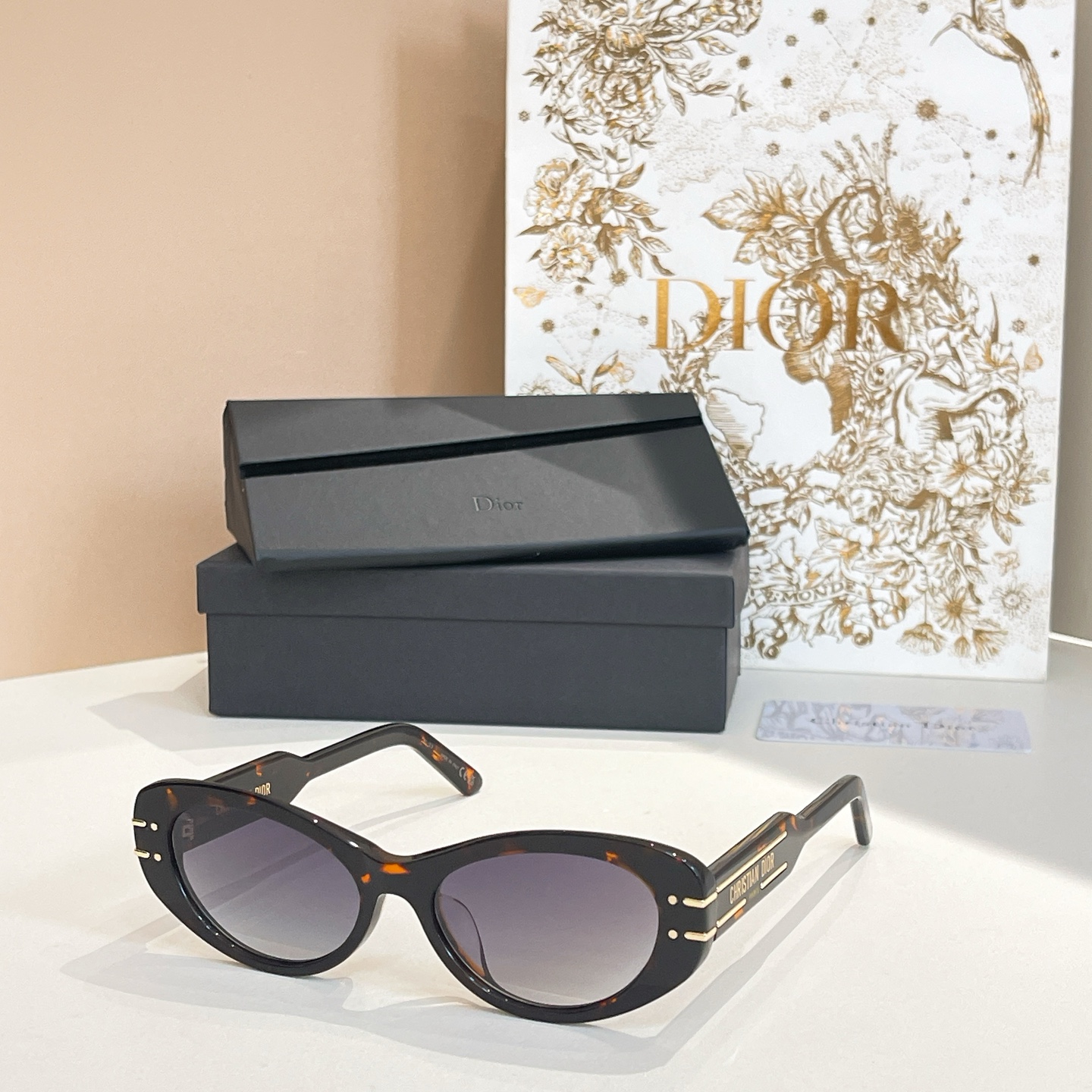 DIO*🌟🌟🌟MODEL：Dior Signature B8U🌟🌟🌟SIZE：53口17-135🌟🌟🌟