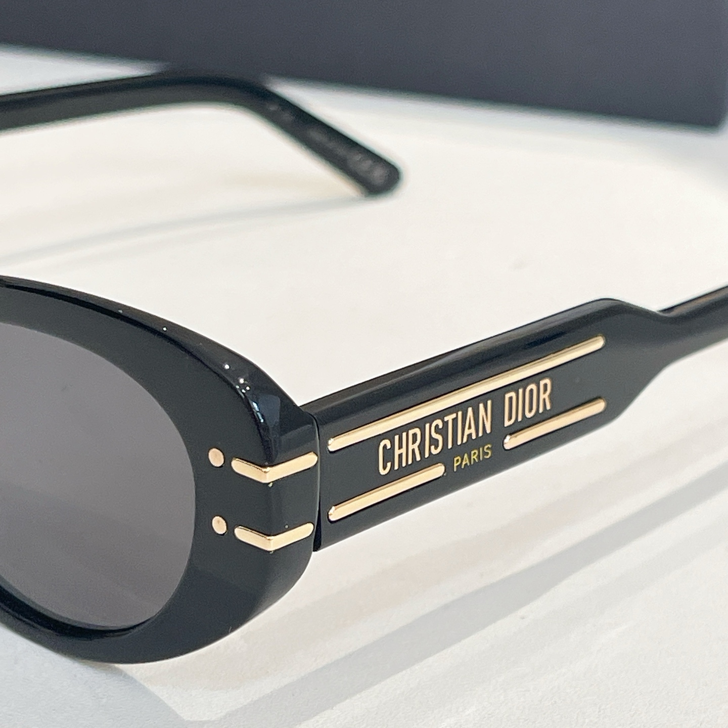 DIO*🌟🌟🌟MODEL：Dior Signature B8U🌟🌟🌟SIZE：53口17-135🌟🌟🌟