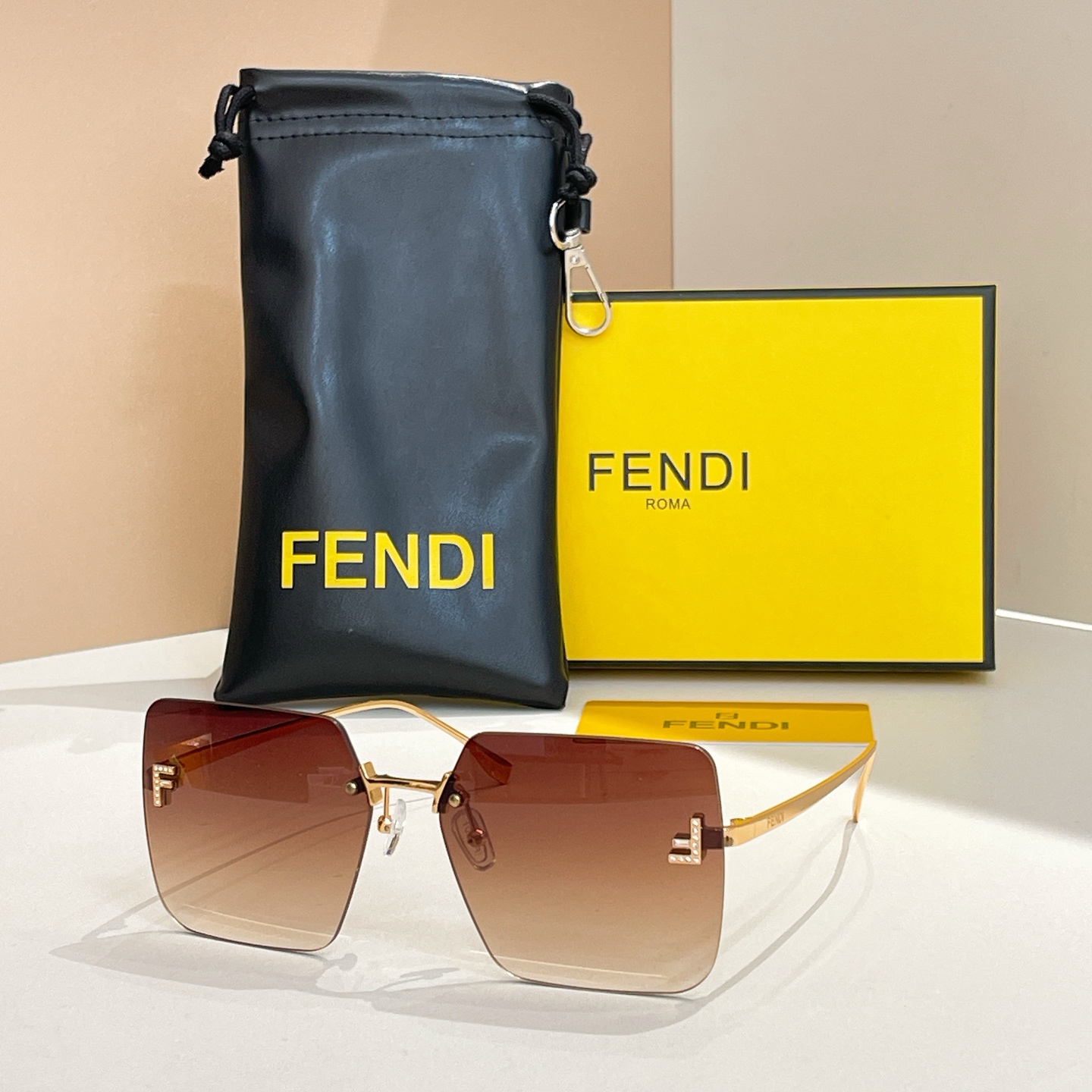 FEND*✨✨✨MODEL FE4082US✨✨✨SIZE59口15-135✨✨✨