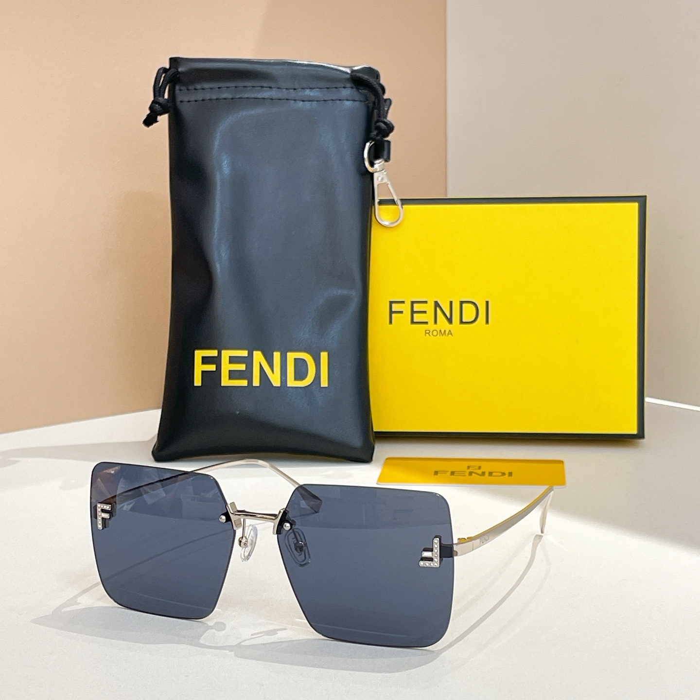 FEND*✨✨✨MODEL FE4082US✨✨✨SIZE59口15-135✨✨✨