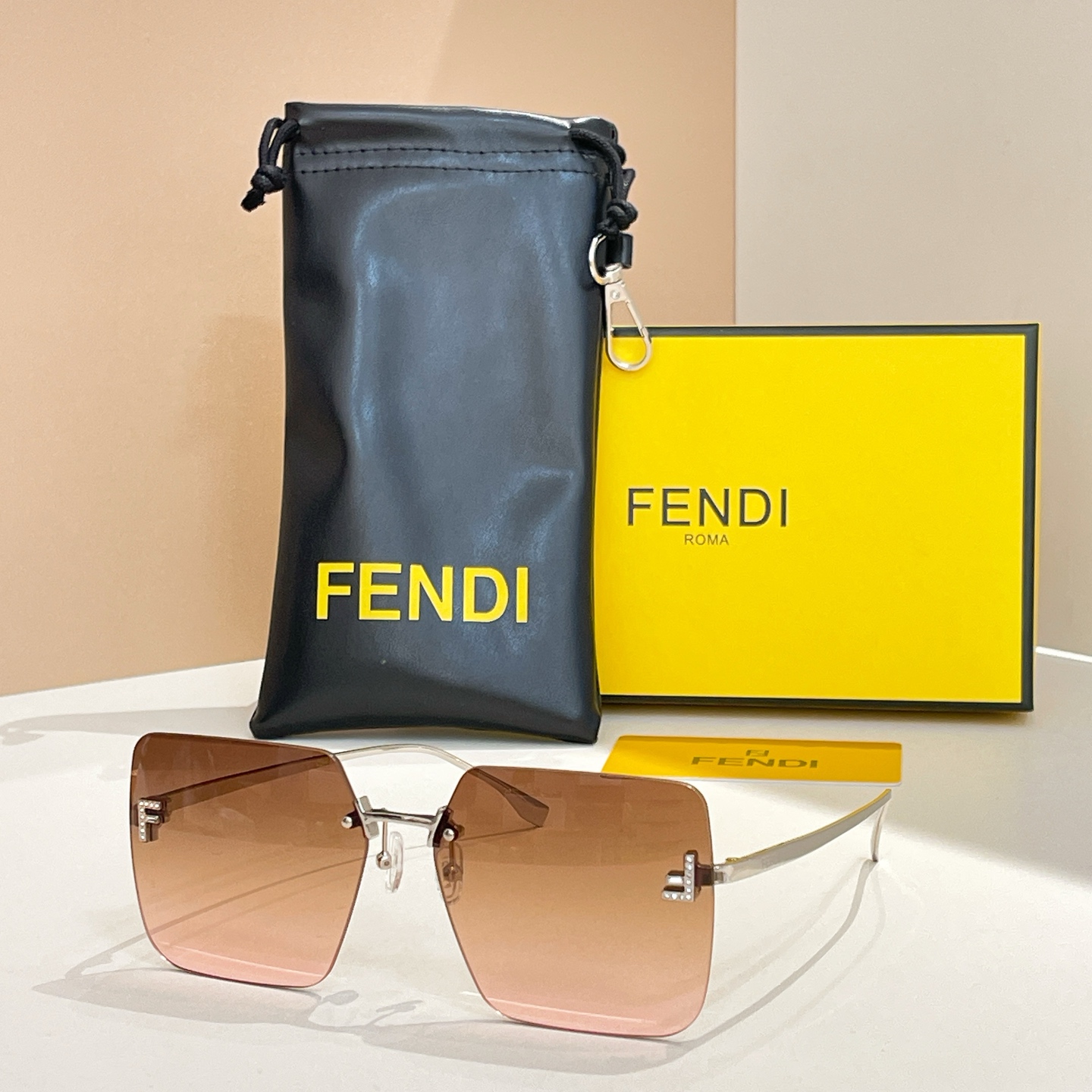 FEND*✨✨✨MODEL FE4082US✨✨✨SIZE59口15-135✨✨✨