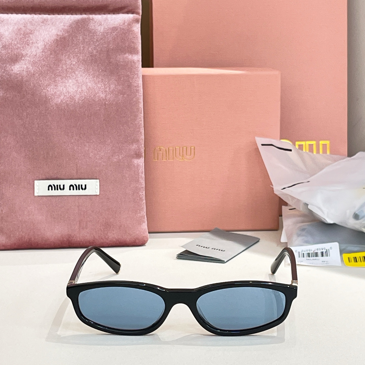 Miu Miu SMU A06 Sunglasses - Stylish, High-Quality Eye Protection for Women
