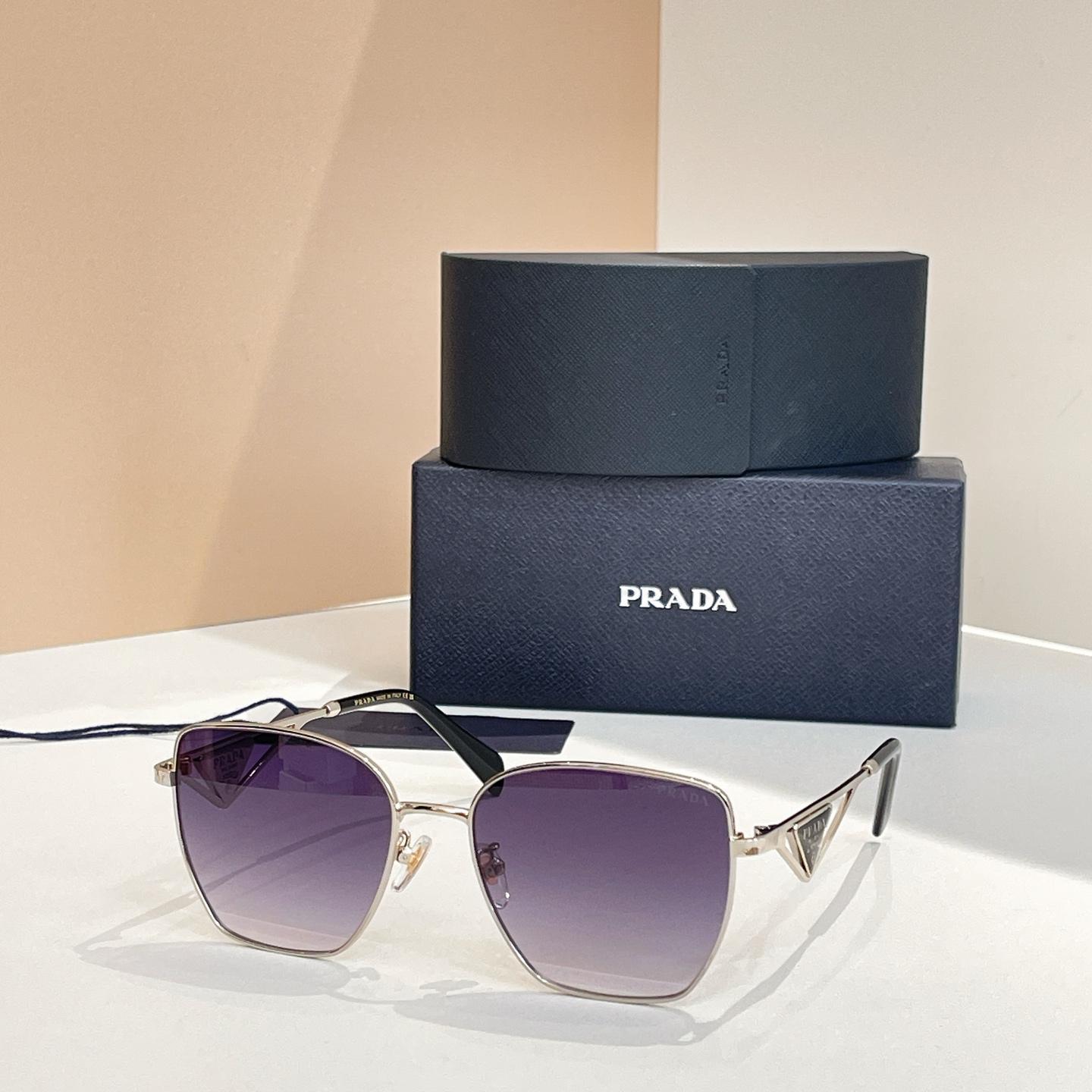 PRADA✨✨✨MODEL：OPR A54VD✨✨✨SIZE：55口18-140✨✨✨