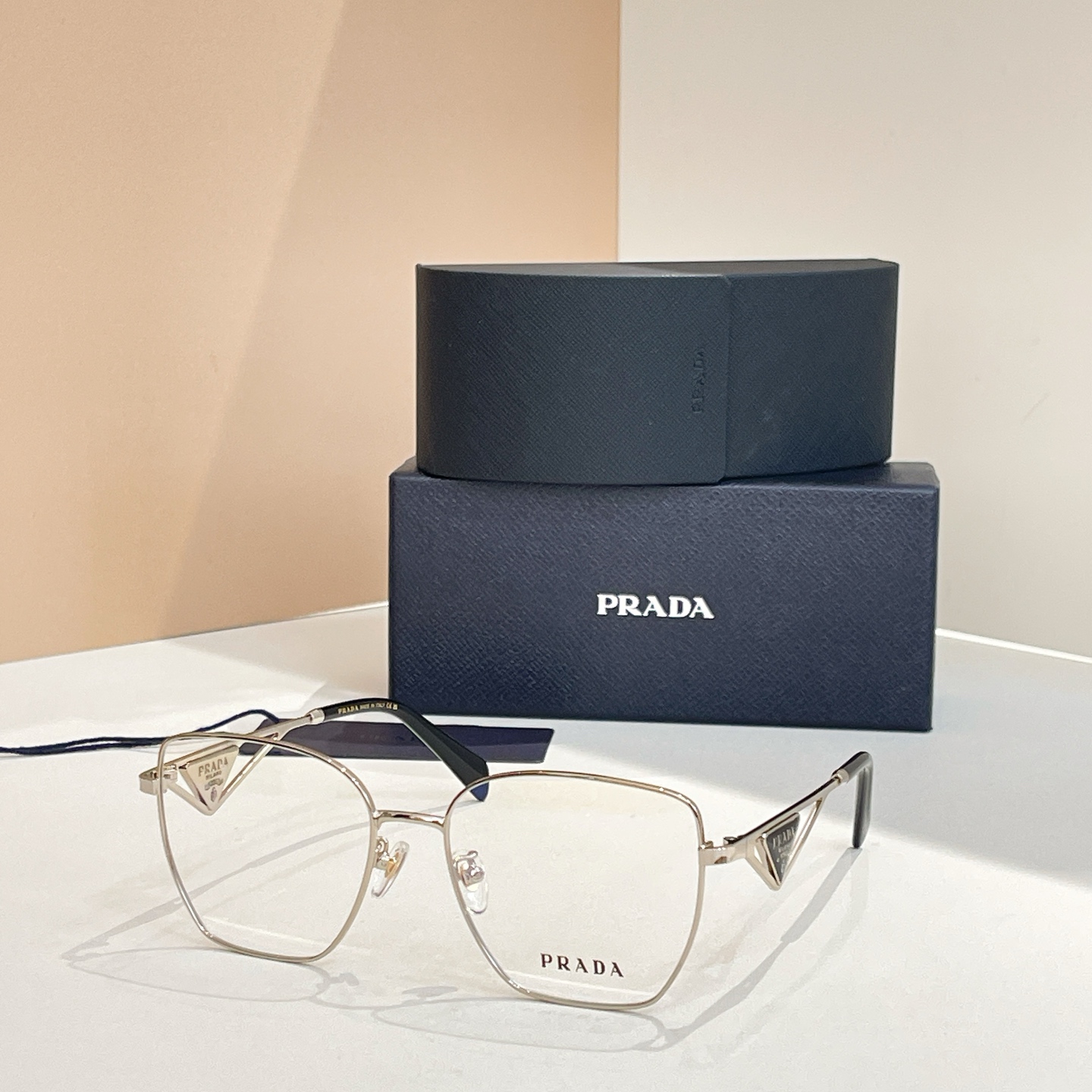 PRADA✨✨✨MODEL：OPR A54VD✨✨✨SIZE：55口18-140✨✨✨